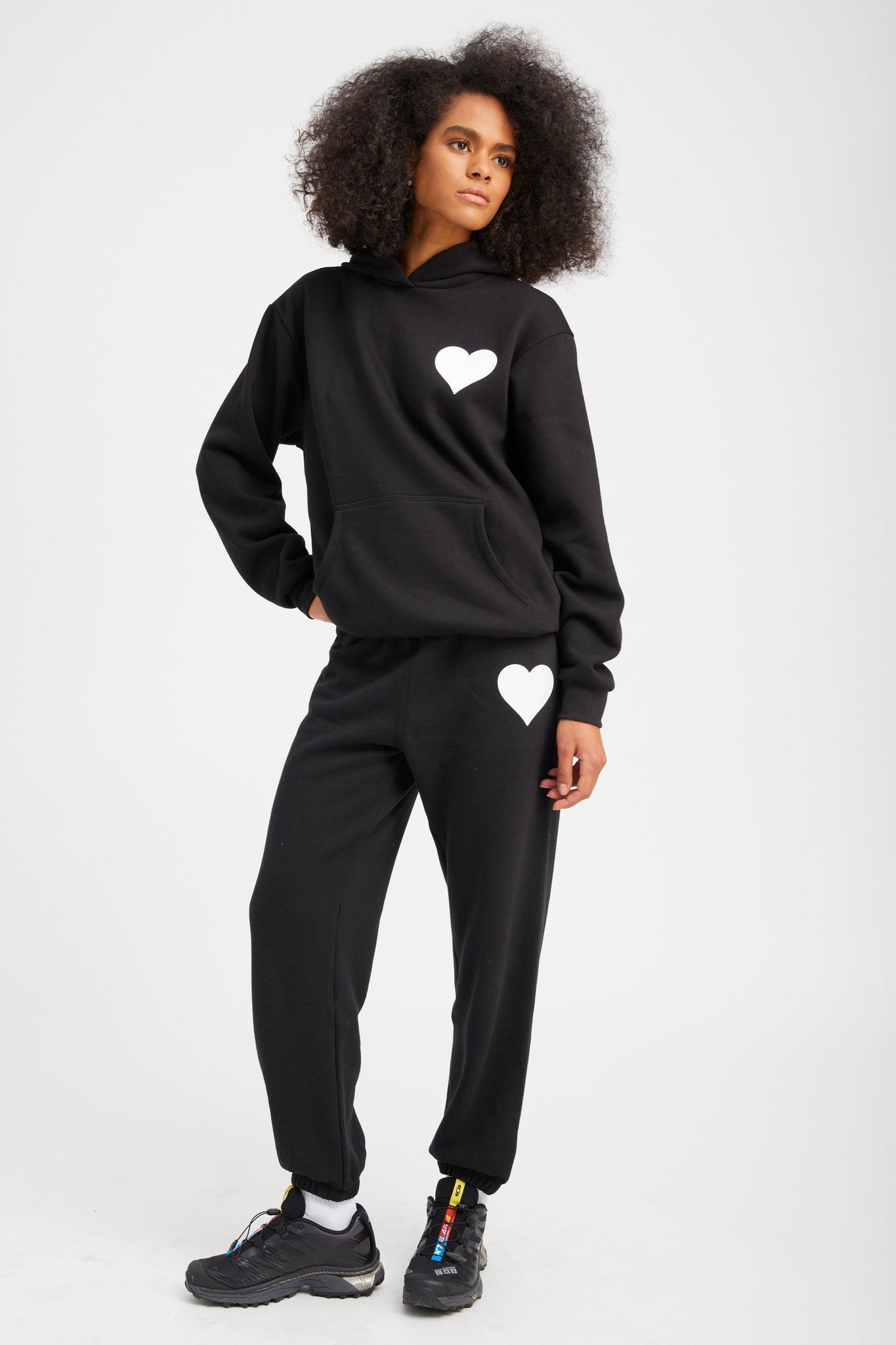 BLACK HEART HOODIE - 2