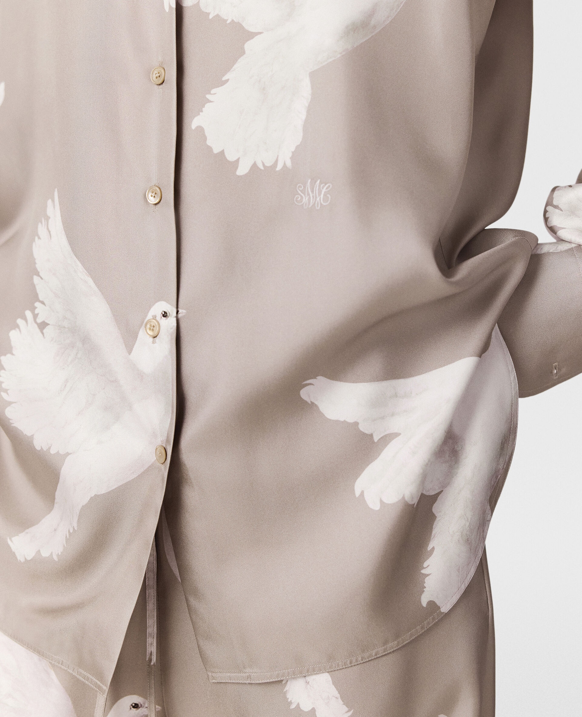 Oversized Dove Print Shirt - 4