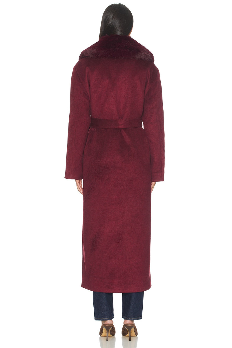 LAMARQUE x REVOLVE Tillie Coat outlook