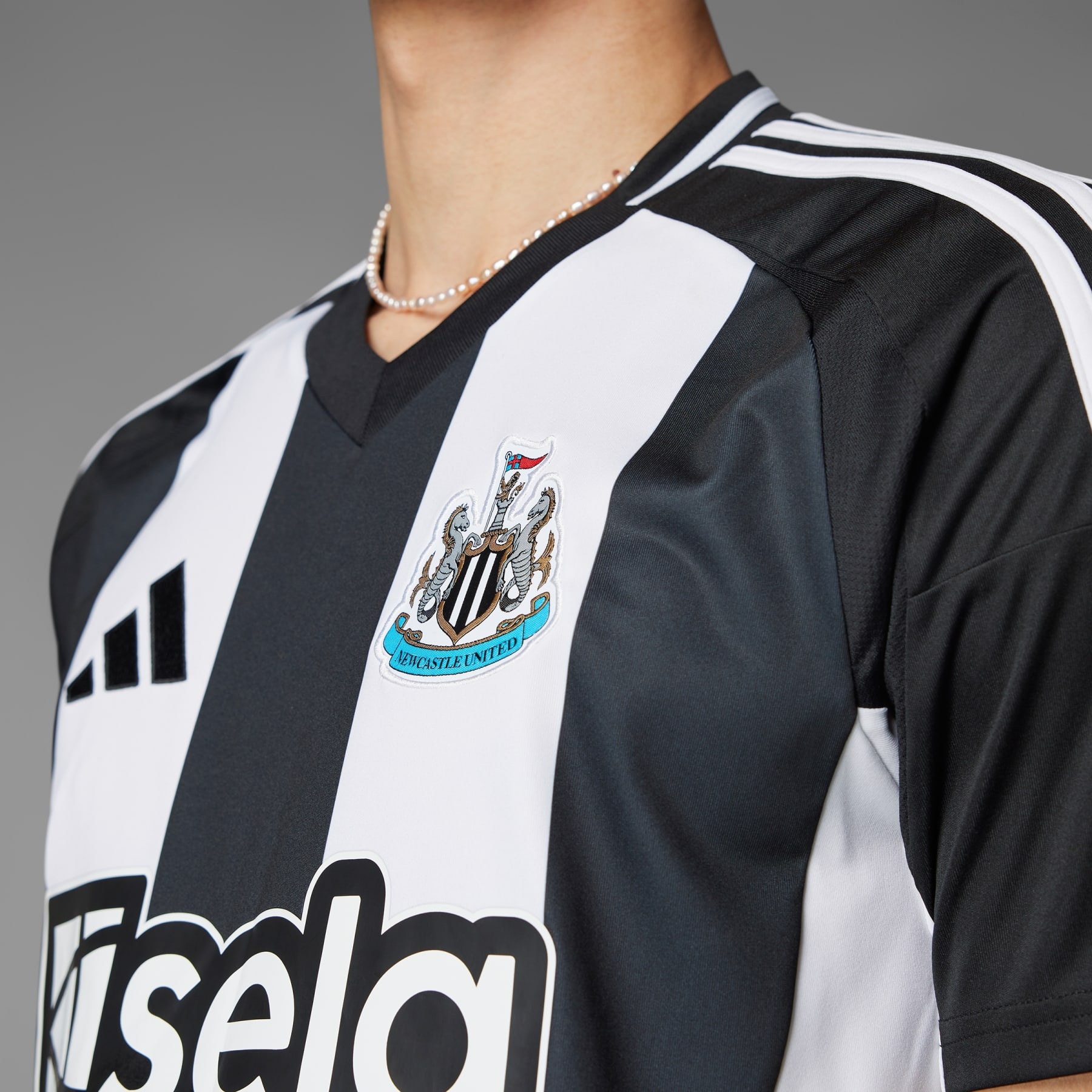 Newcastle United FC 24/25 Home Jersey - 9