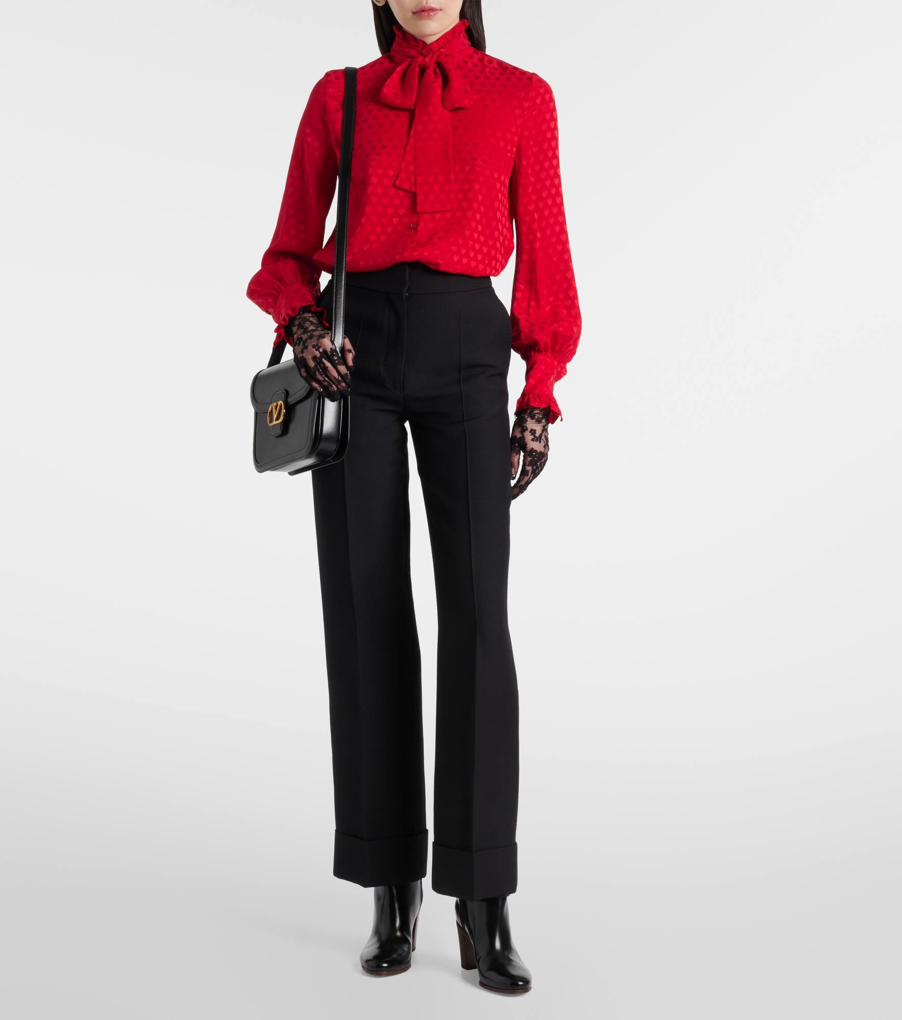 La Cour De Cœur bow-detail silk crêpe shirt - 2