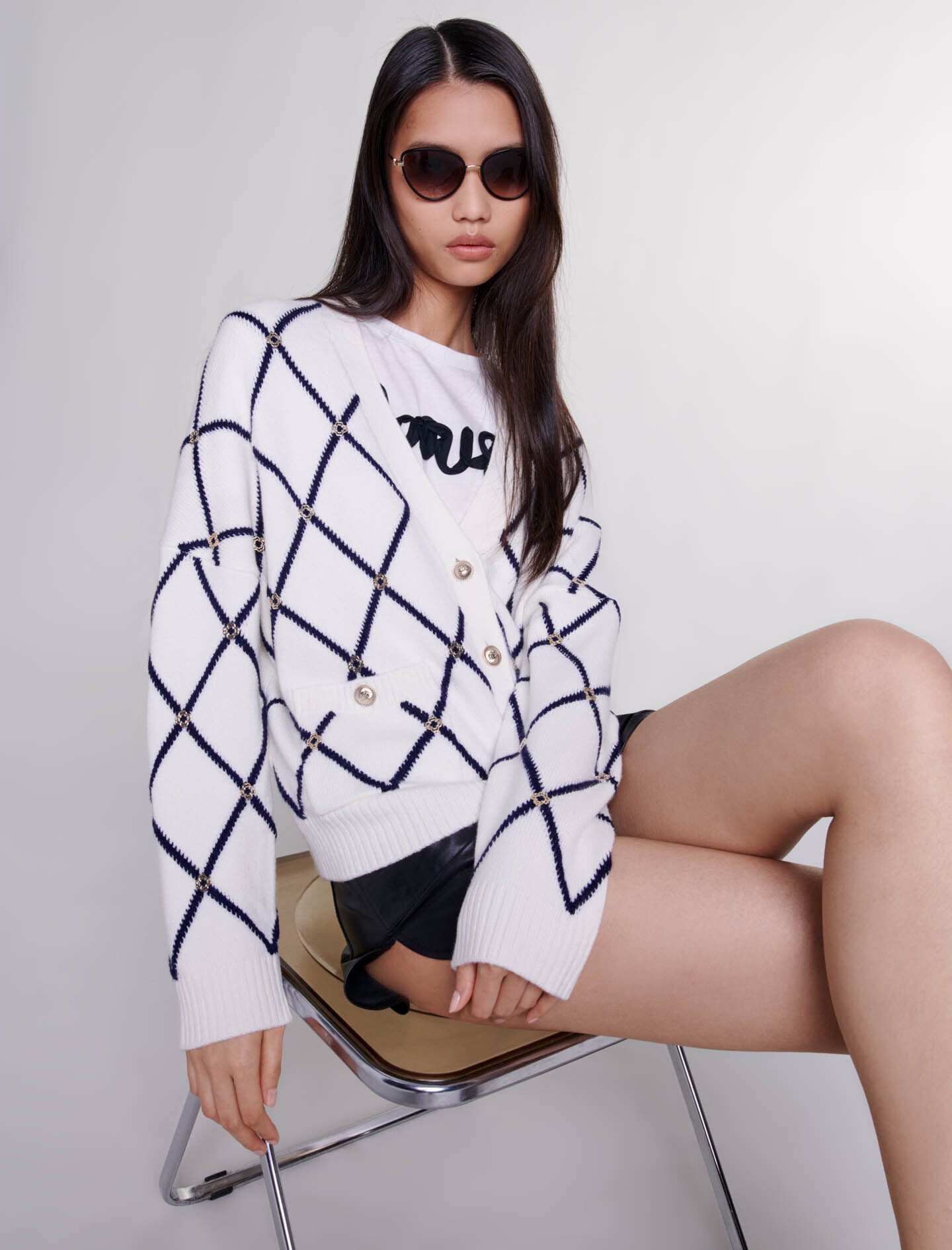 Diamond pattern knitted cardigan - 8