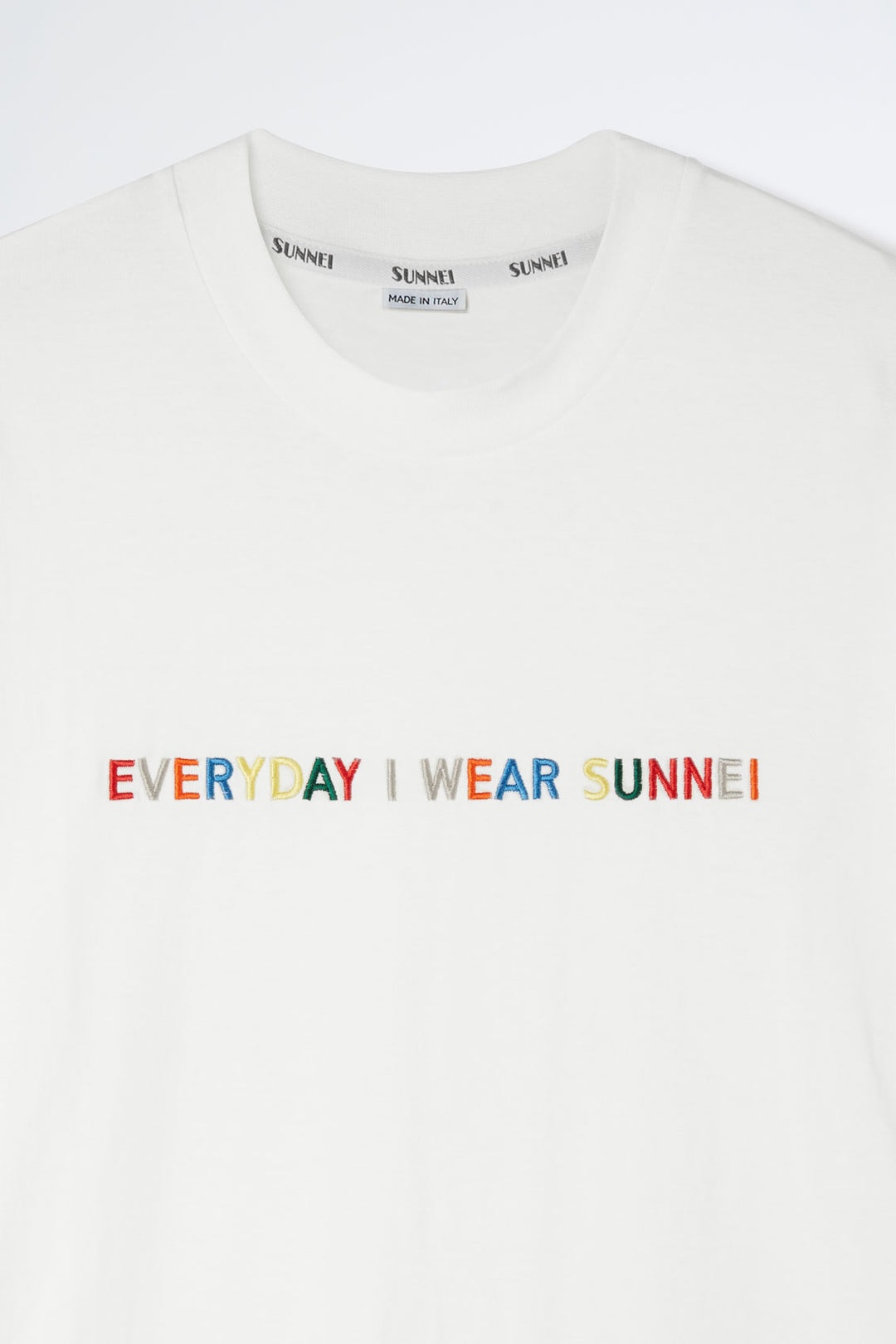 T-SHIRT WITH MULTICOLOR EVERYDAY I WEAR SUNNEI EMBROIDERY - 2