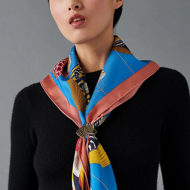 Hermès Zebre scarf 90 ring outlook