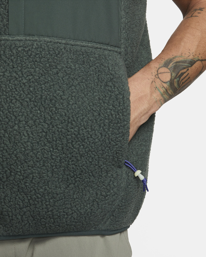 Nike ACG "Arctic Wolf" Men's Vest 5