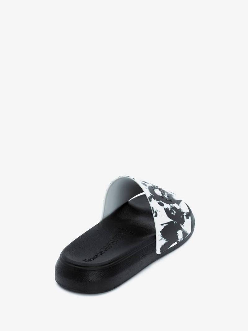 Alexander McQueen Mcqueen Graffiti Slide in White/black outlook