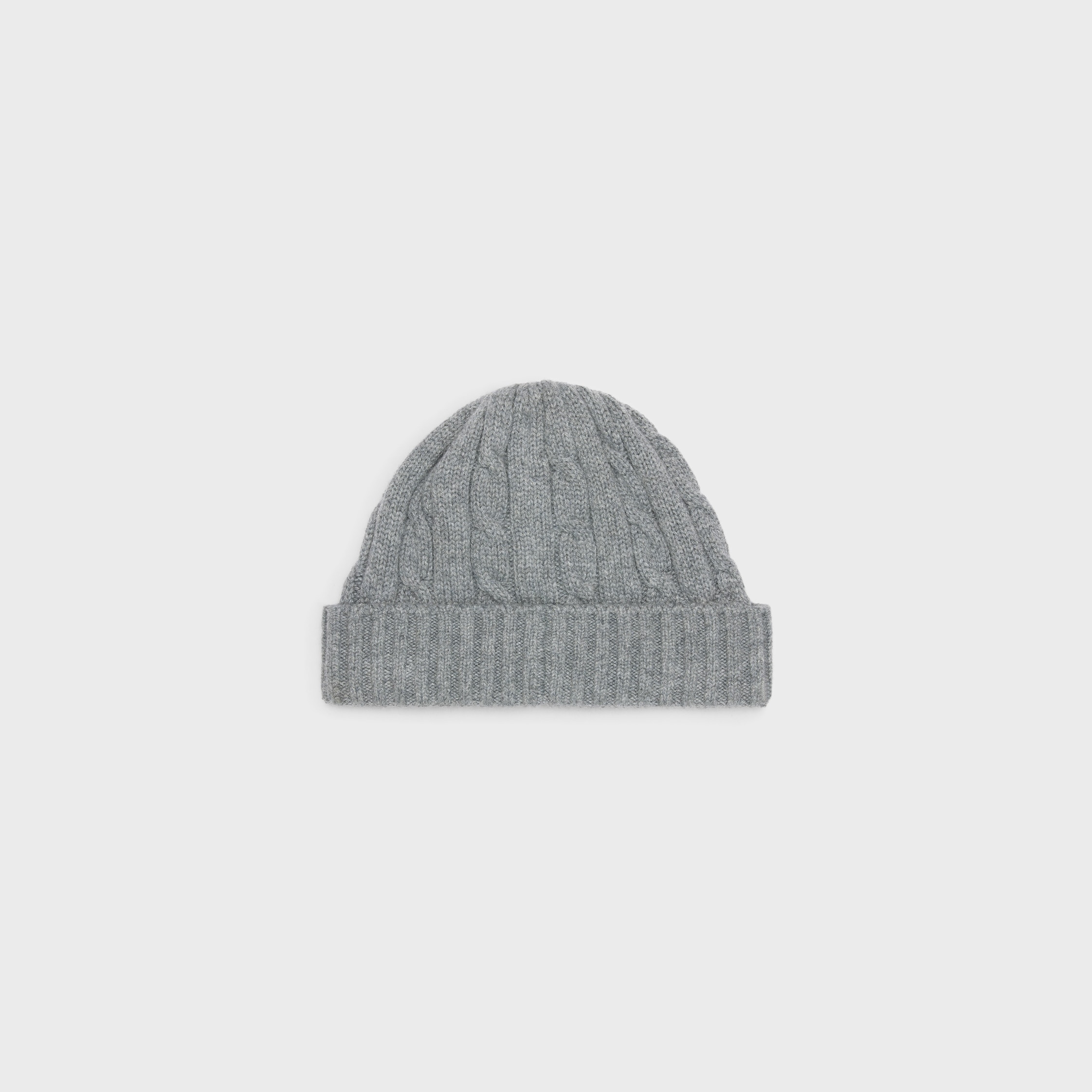 cable-knit triomphe cap in cashmere - 2