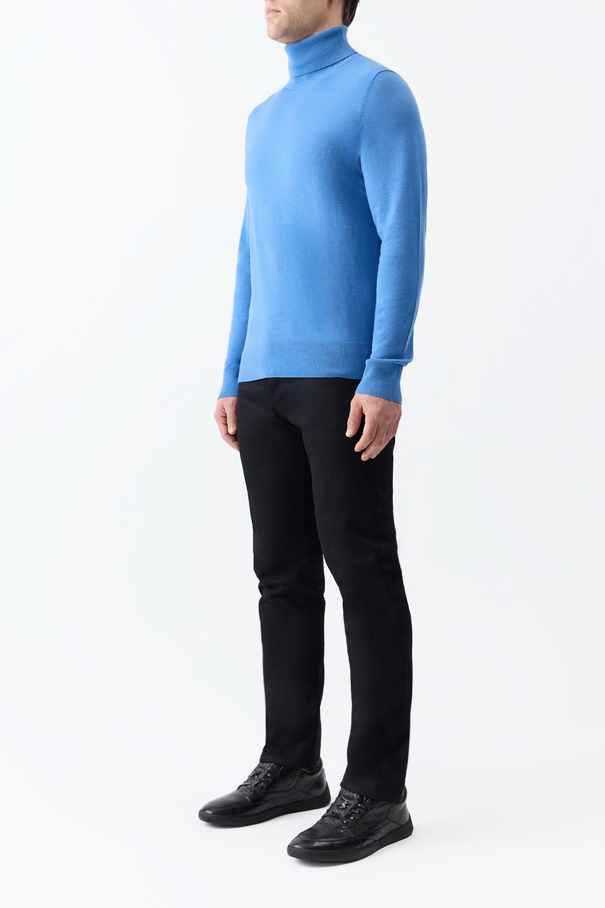 Jermaine Knit Turtleneck in Sky Merino Wool - 4