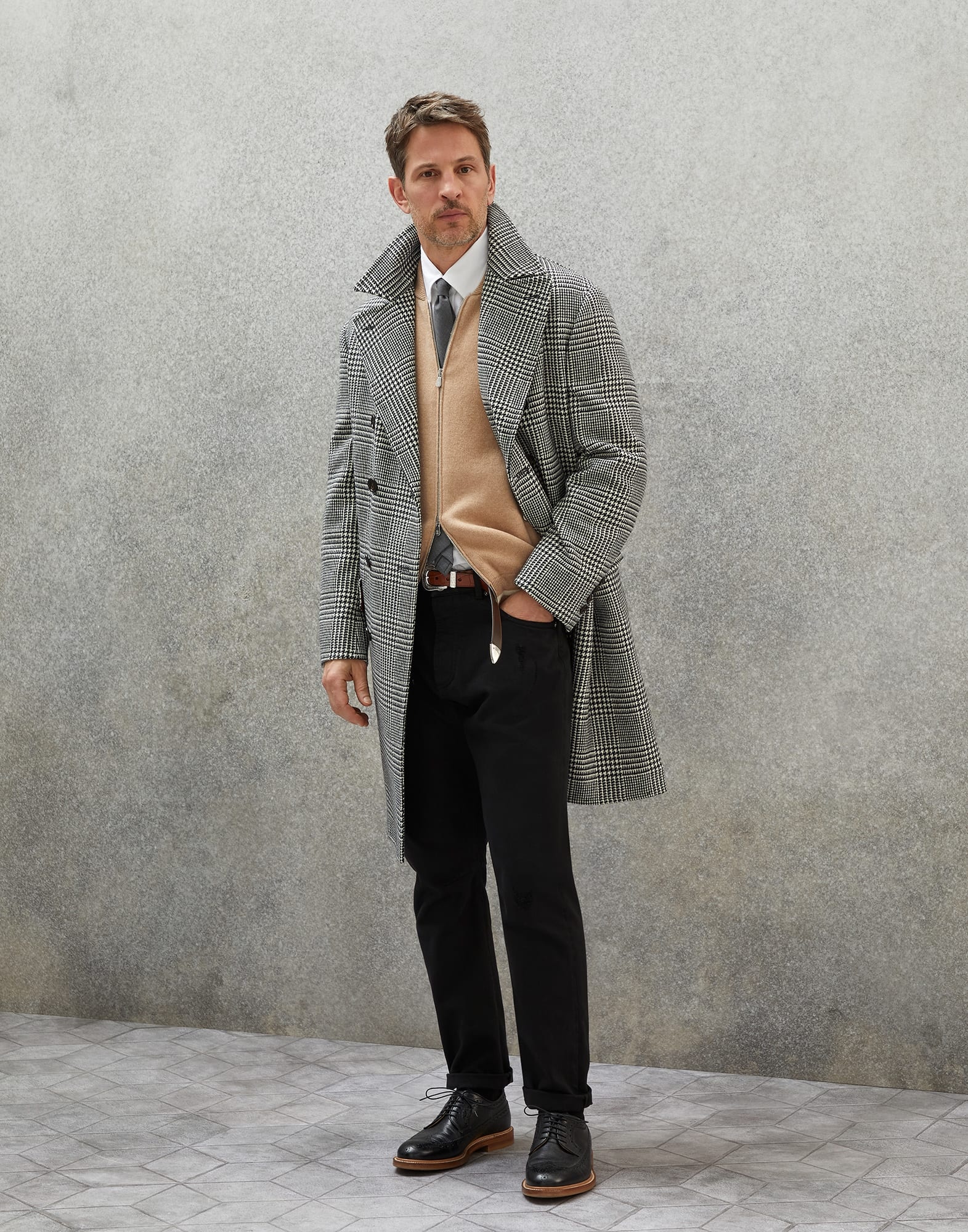 One-and-a-half breasted soft fit coat in virgin wool Prince of Wales - 5