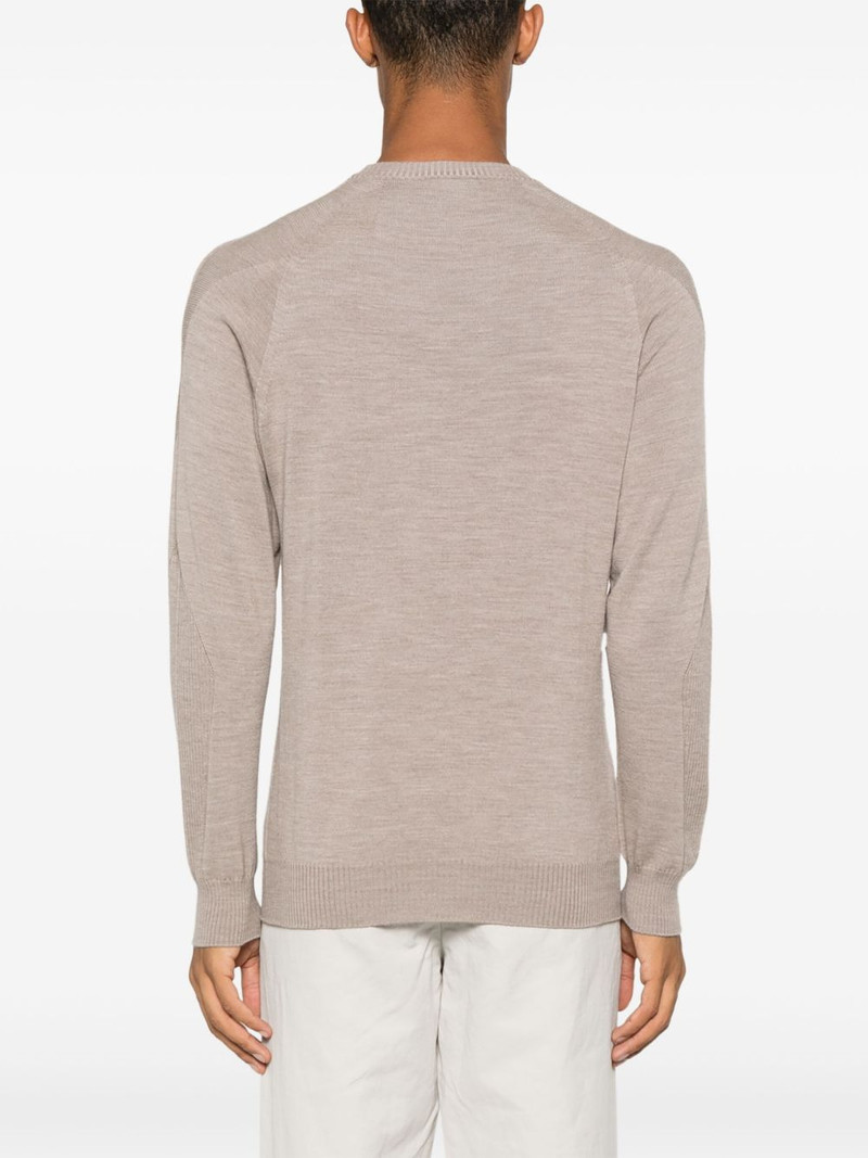 Whole sweater 4