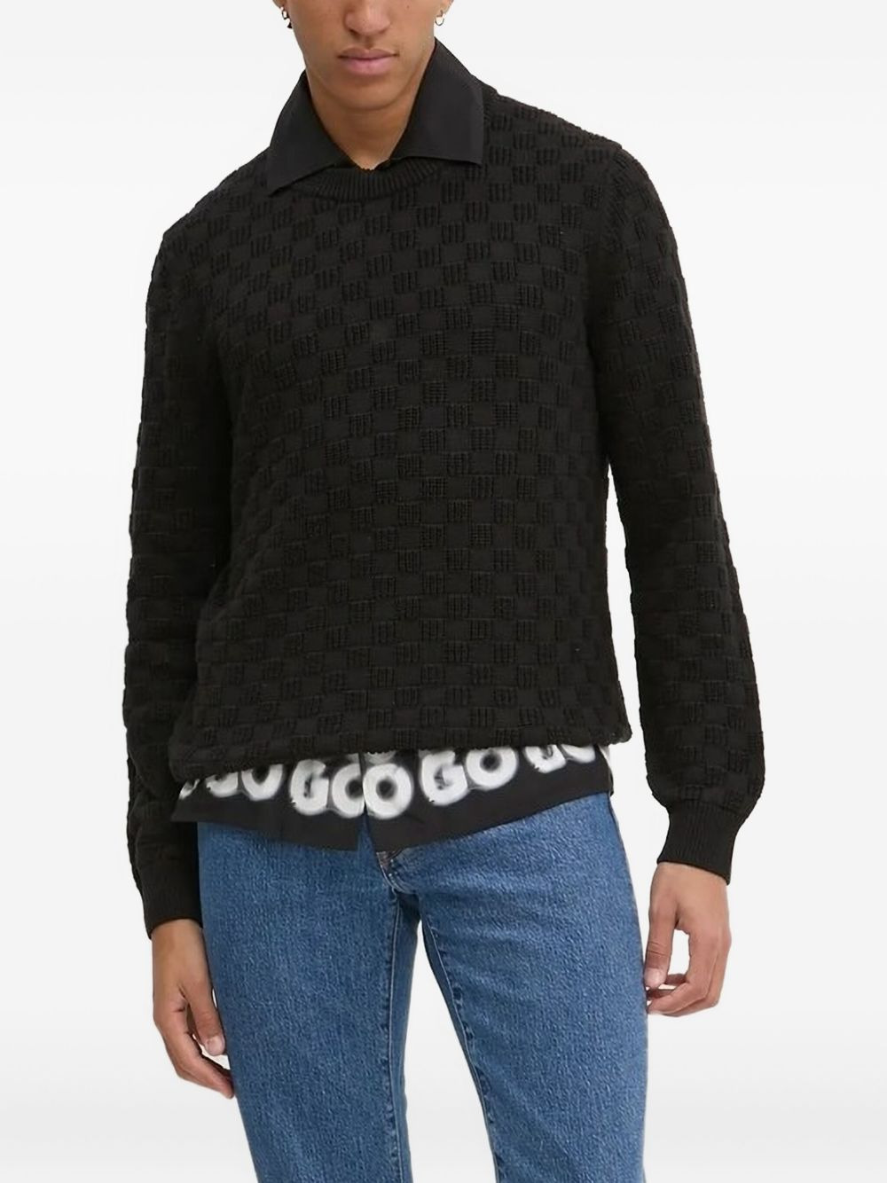 textured-pattern crew-neck jumper - 1