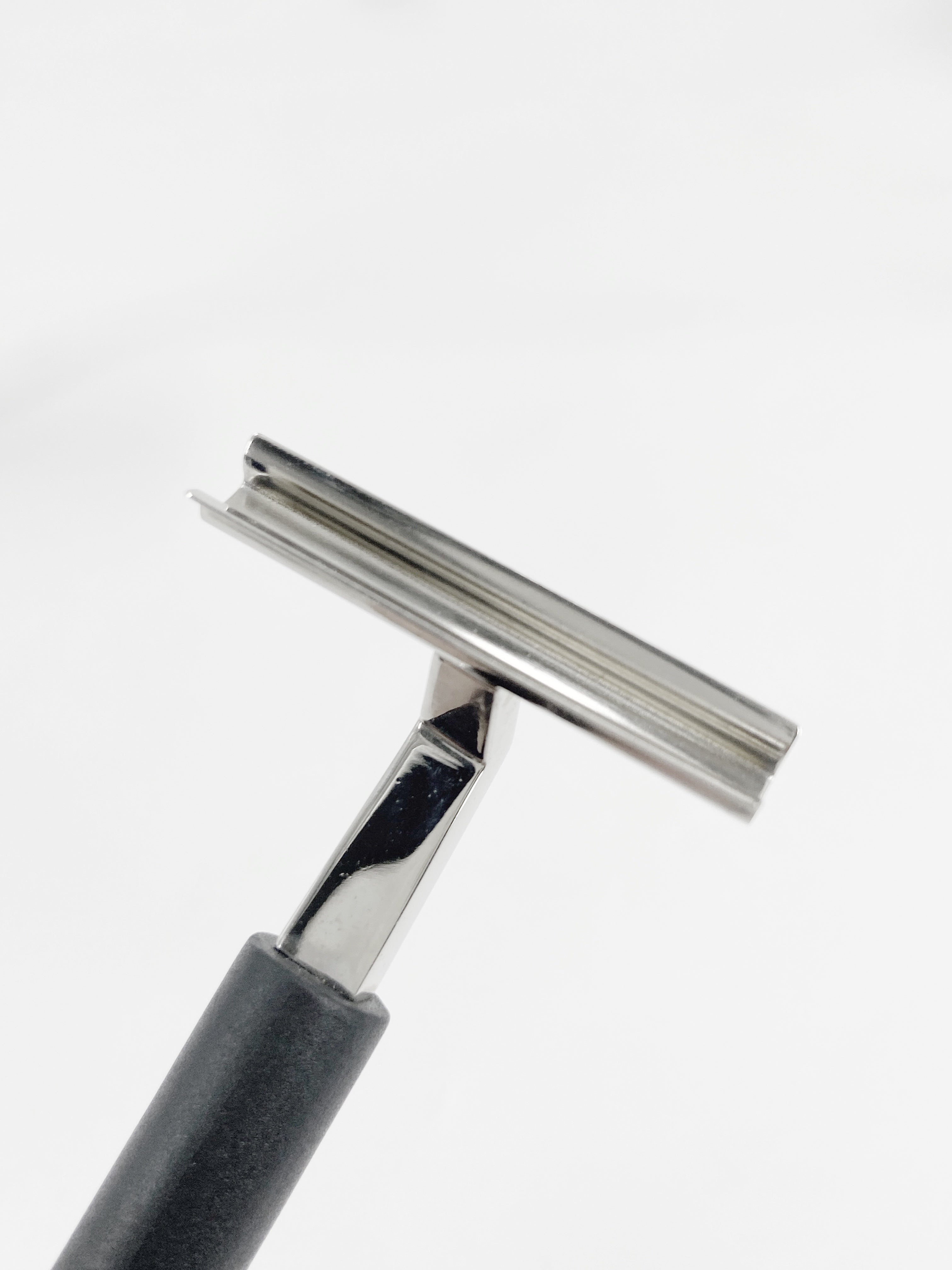 BW Gucci Tom Ford Shaving Handle Brush Kit - 5