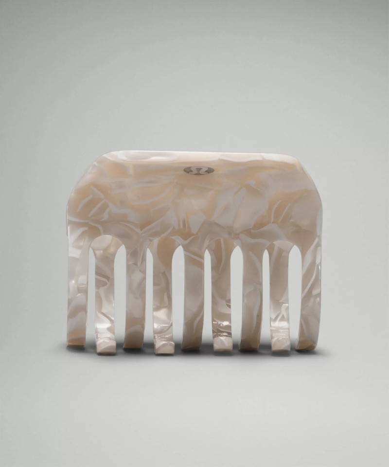 Criss-Cross Claw Clip 1