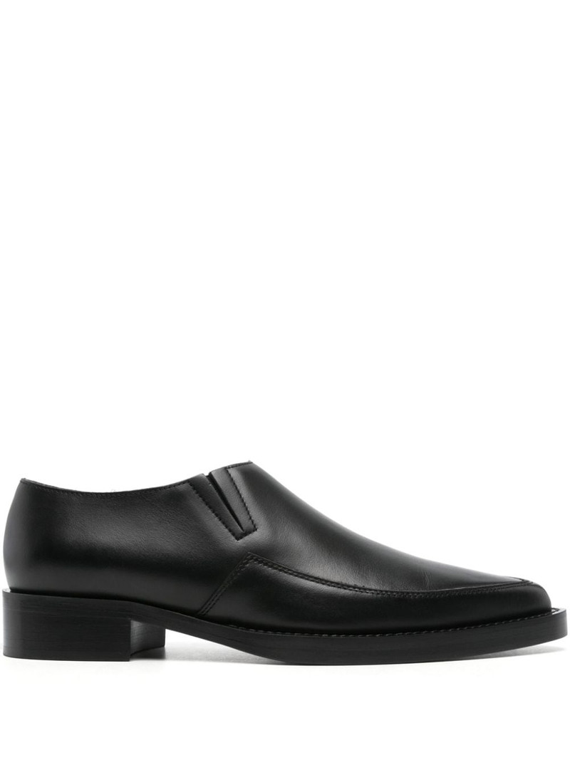 pointed-toe leather loafers 1