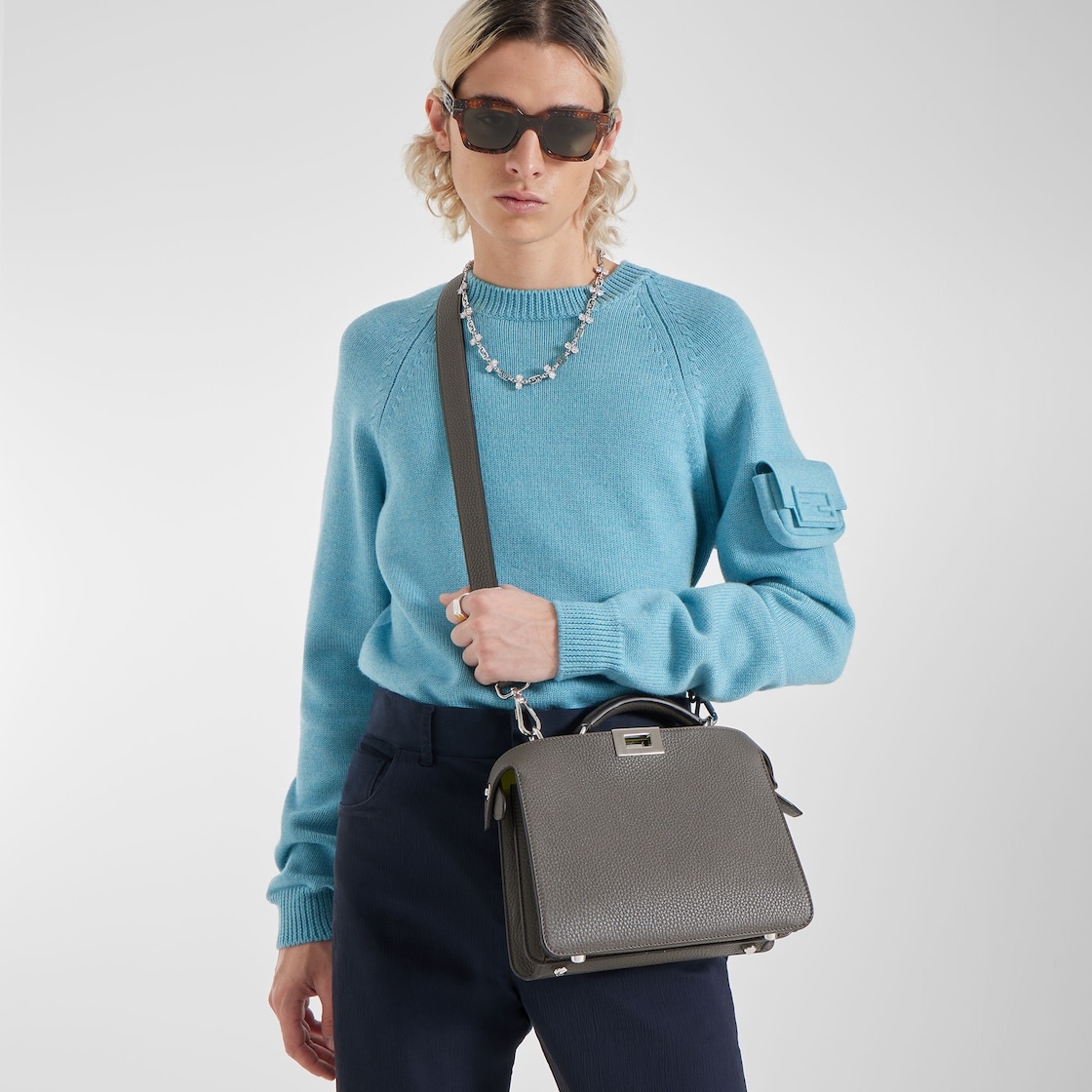 Light blue cashmere sweater - 4