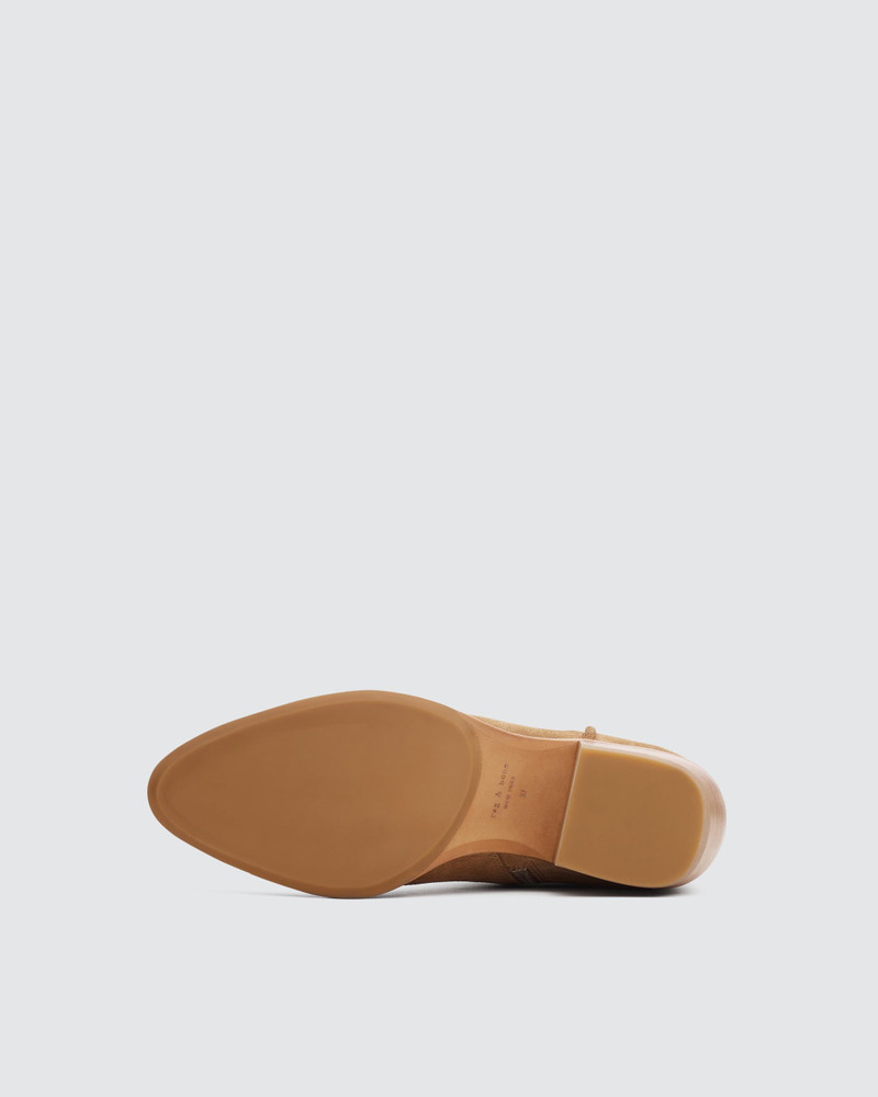 Mustang Boot - Suede
Heeled Ankle Boot 5