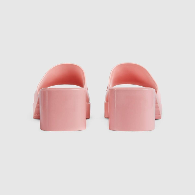GUCCI Women's rubber slide sandal outlook