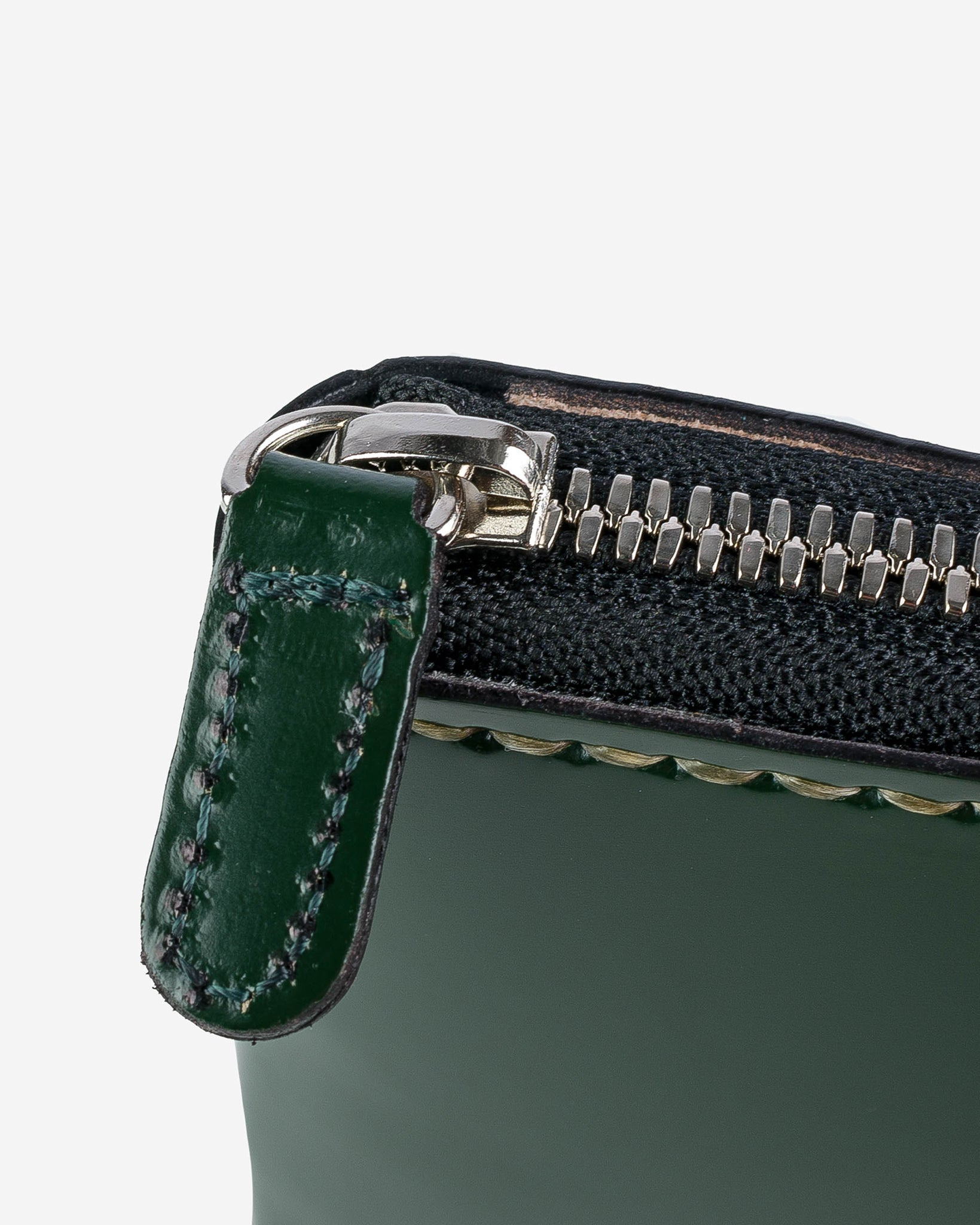 IHG-090-GRN Zip-Secured Shell Cordovan Wallet - Green - 5