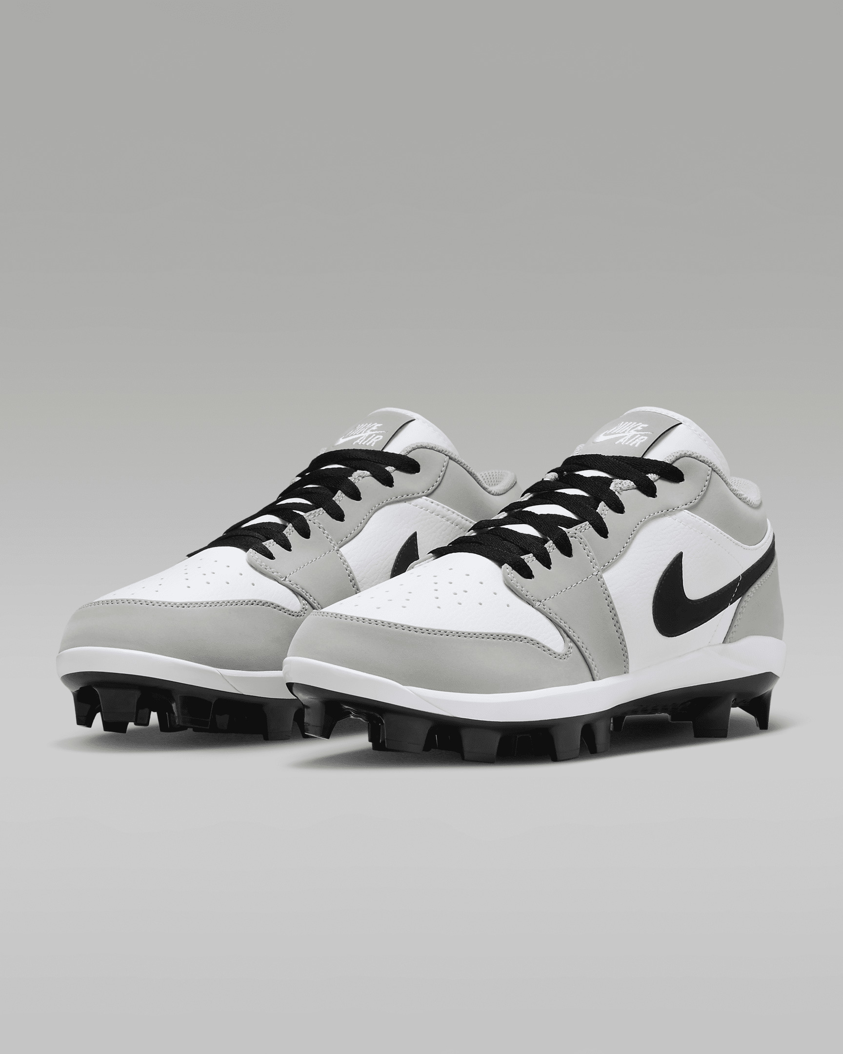 Jordan 1 Retro MCS Low Men's Baseball Cleats - 5
