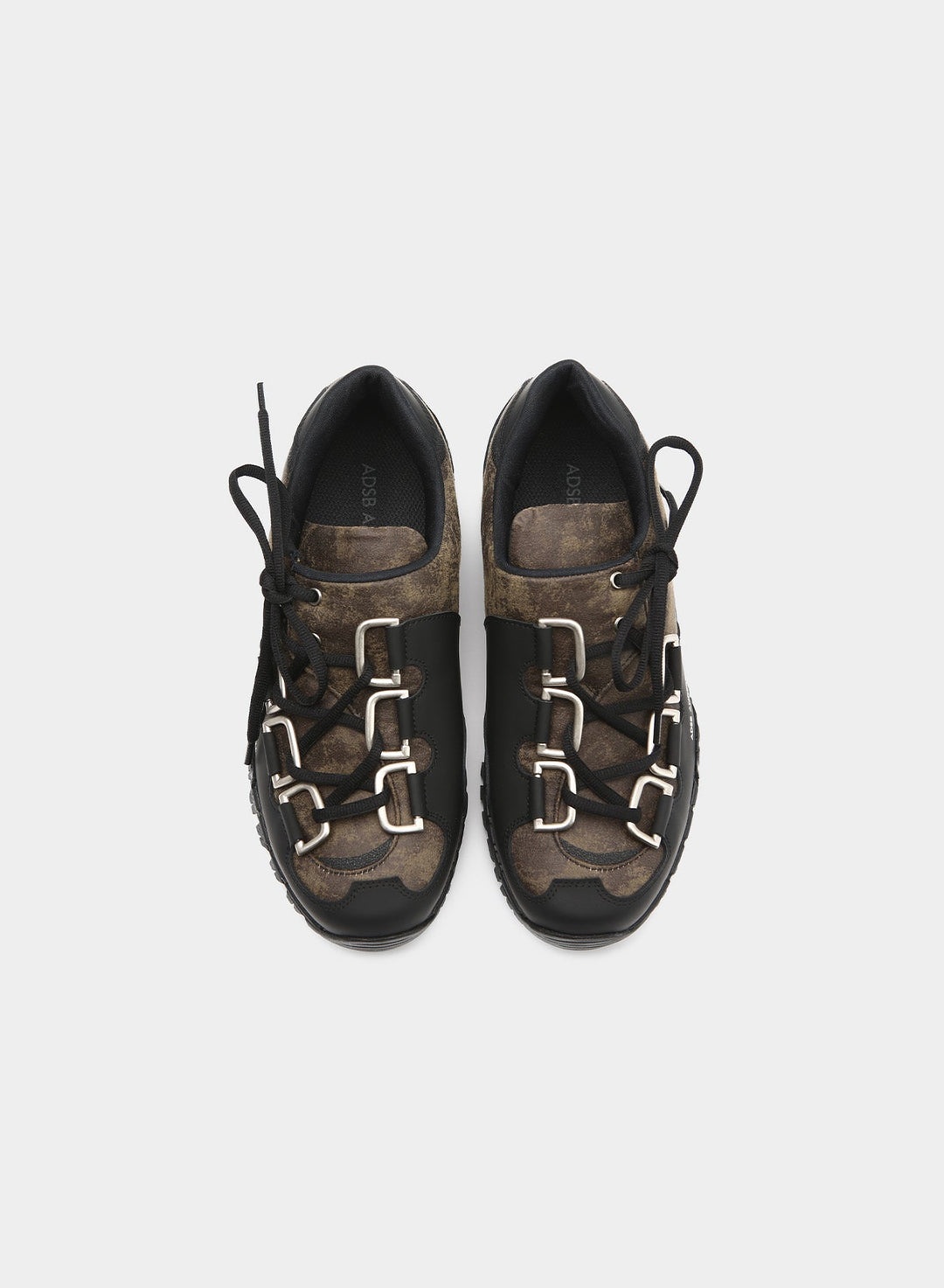 【ANDERSSON BELL】 UNISEX TRAINER DIAGONALE / 追跡付 Andersson Bell Unisex Trainer Diagonale | REVERSIBLE