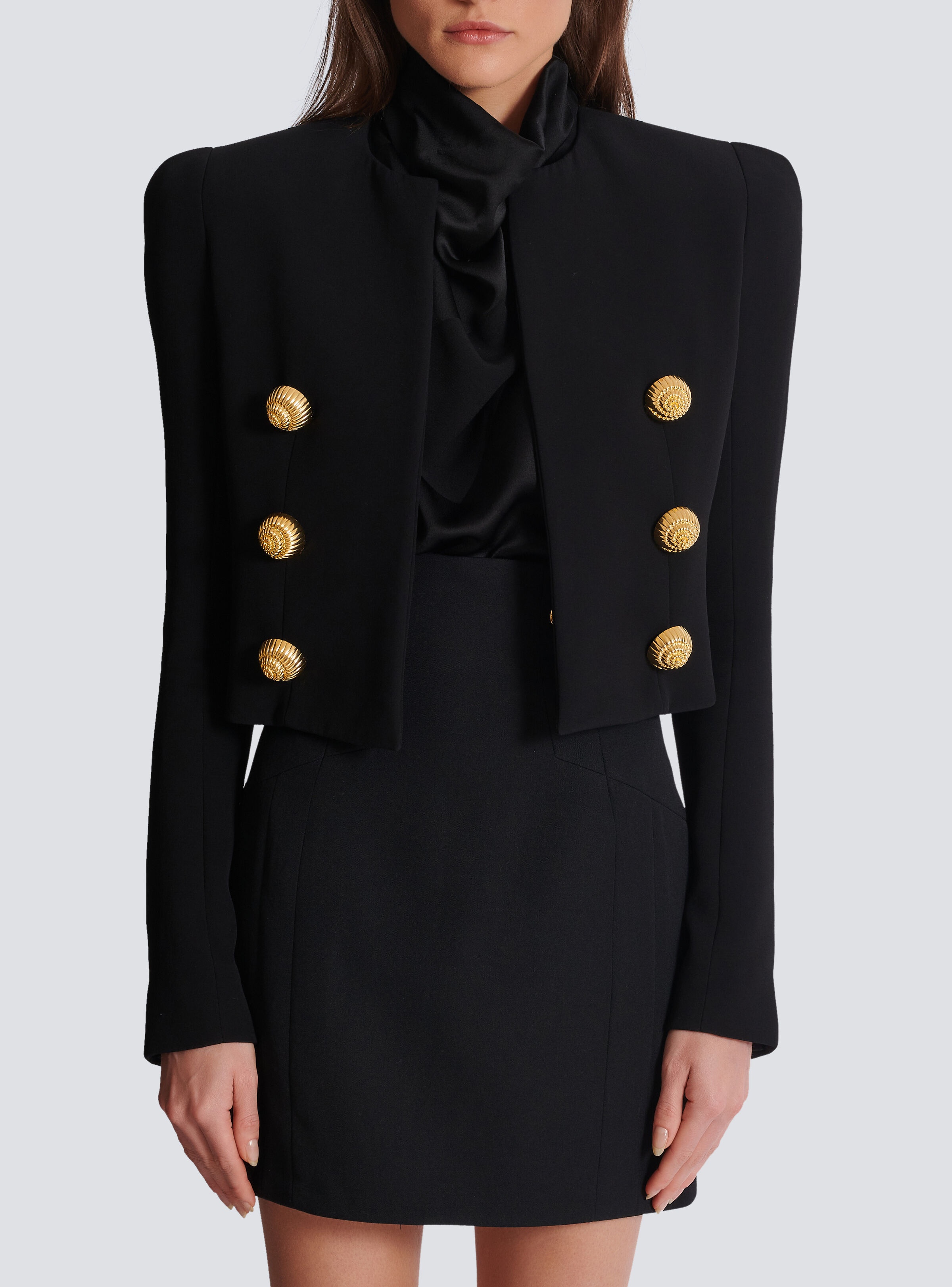 Buttoned cropped crepe jacket - 5