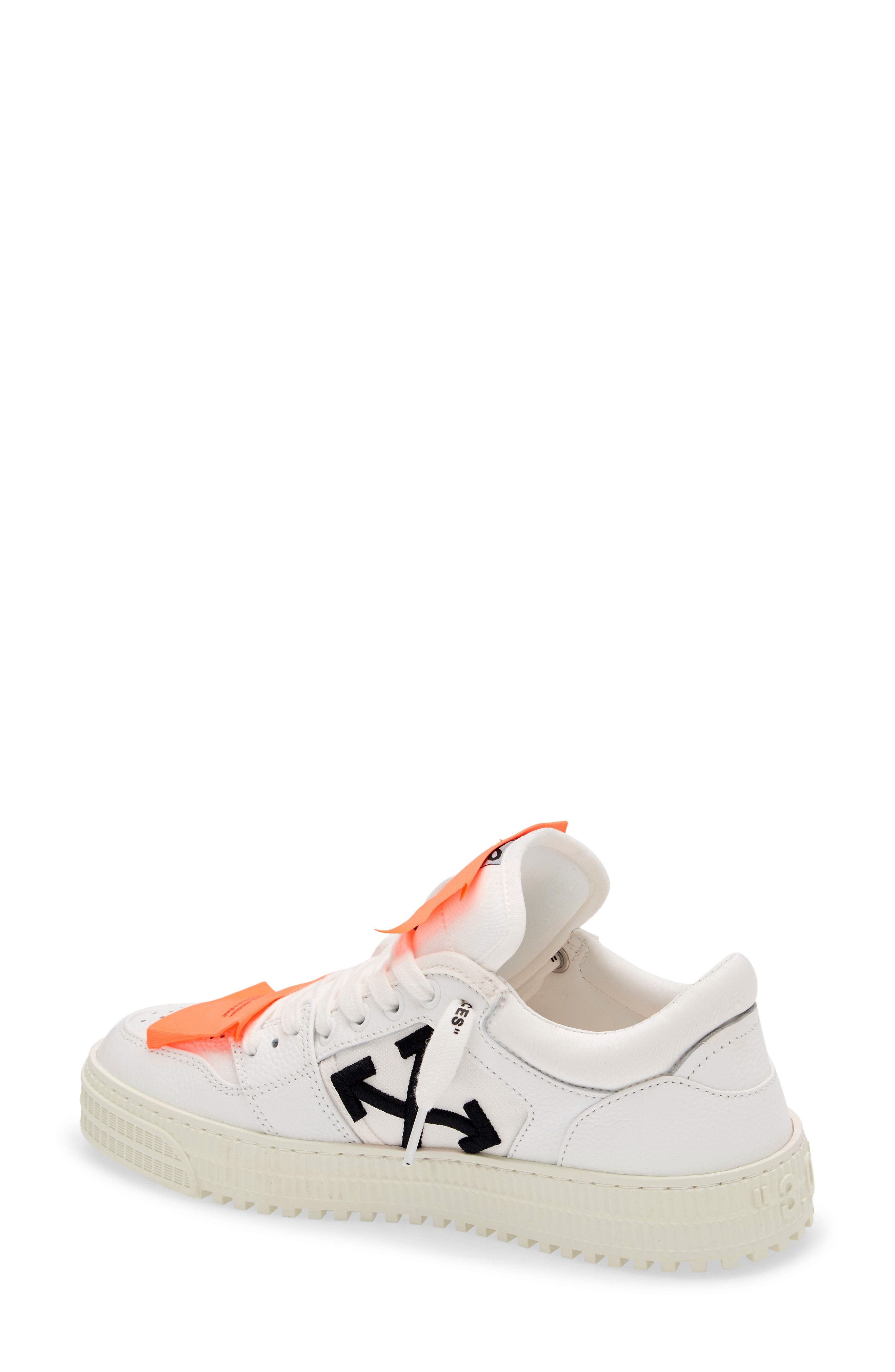 Off-White Off Court 3.0 Low Top Sneaker in White - 2