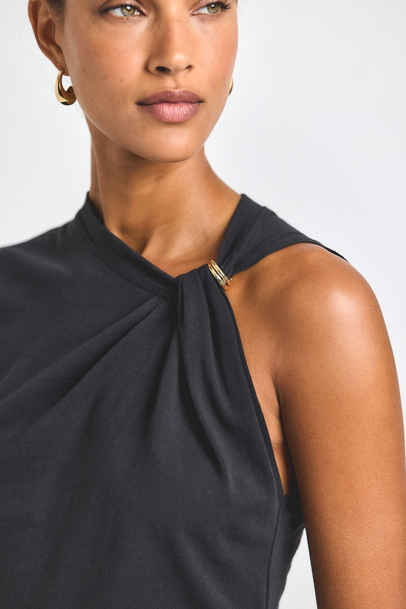 NIA ASSYMMETRIC EMBELLISHED TWIST TEE - 2