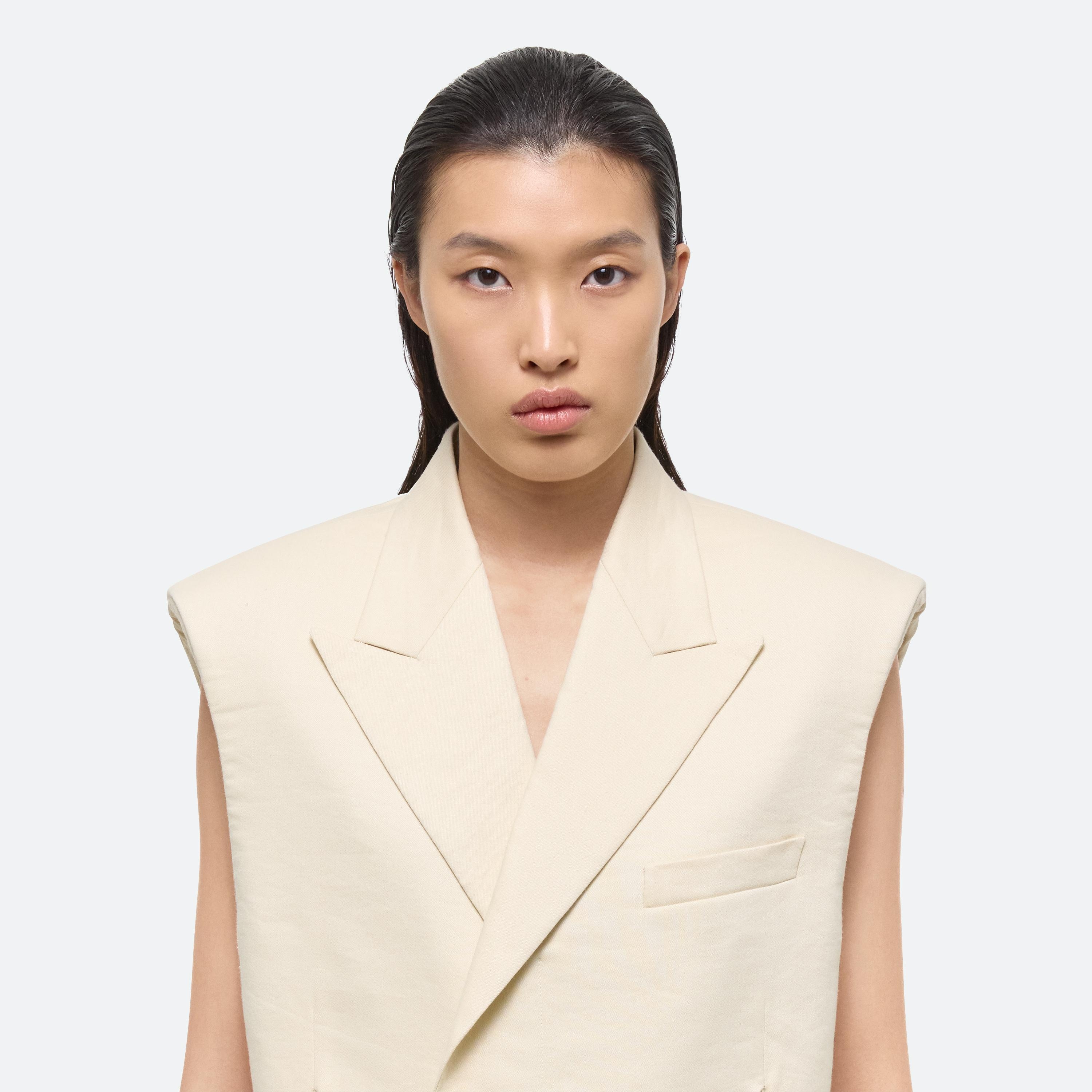 SLEEVELESS CAR BLAZER - 11