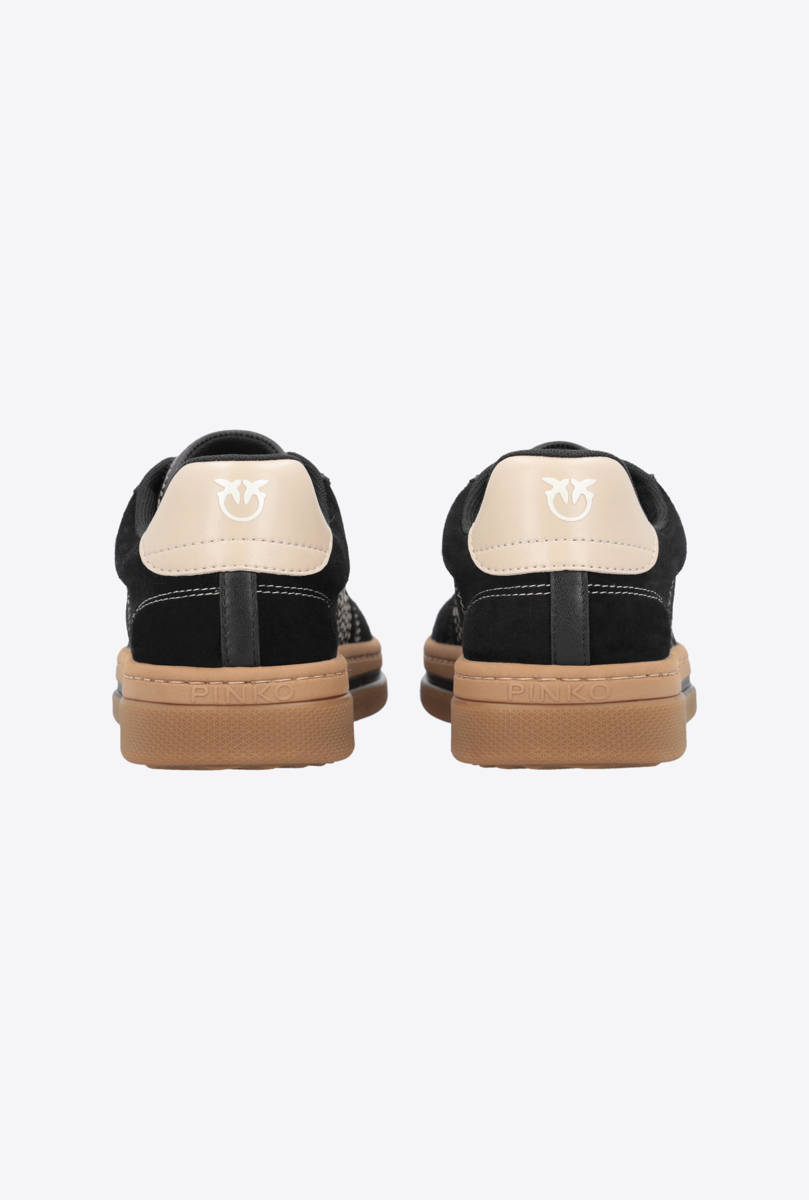 SNEAKERS WITH COLOURED LACES - 7