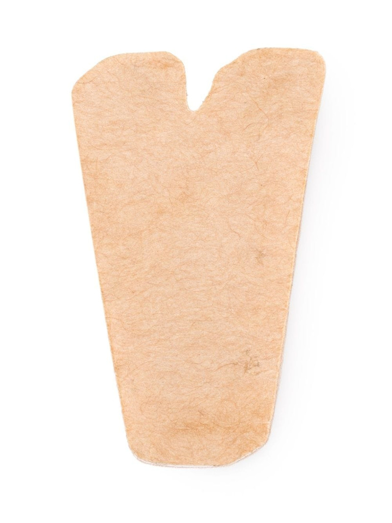 Anya Hindmarch 'V' sticker outlook