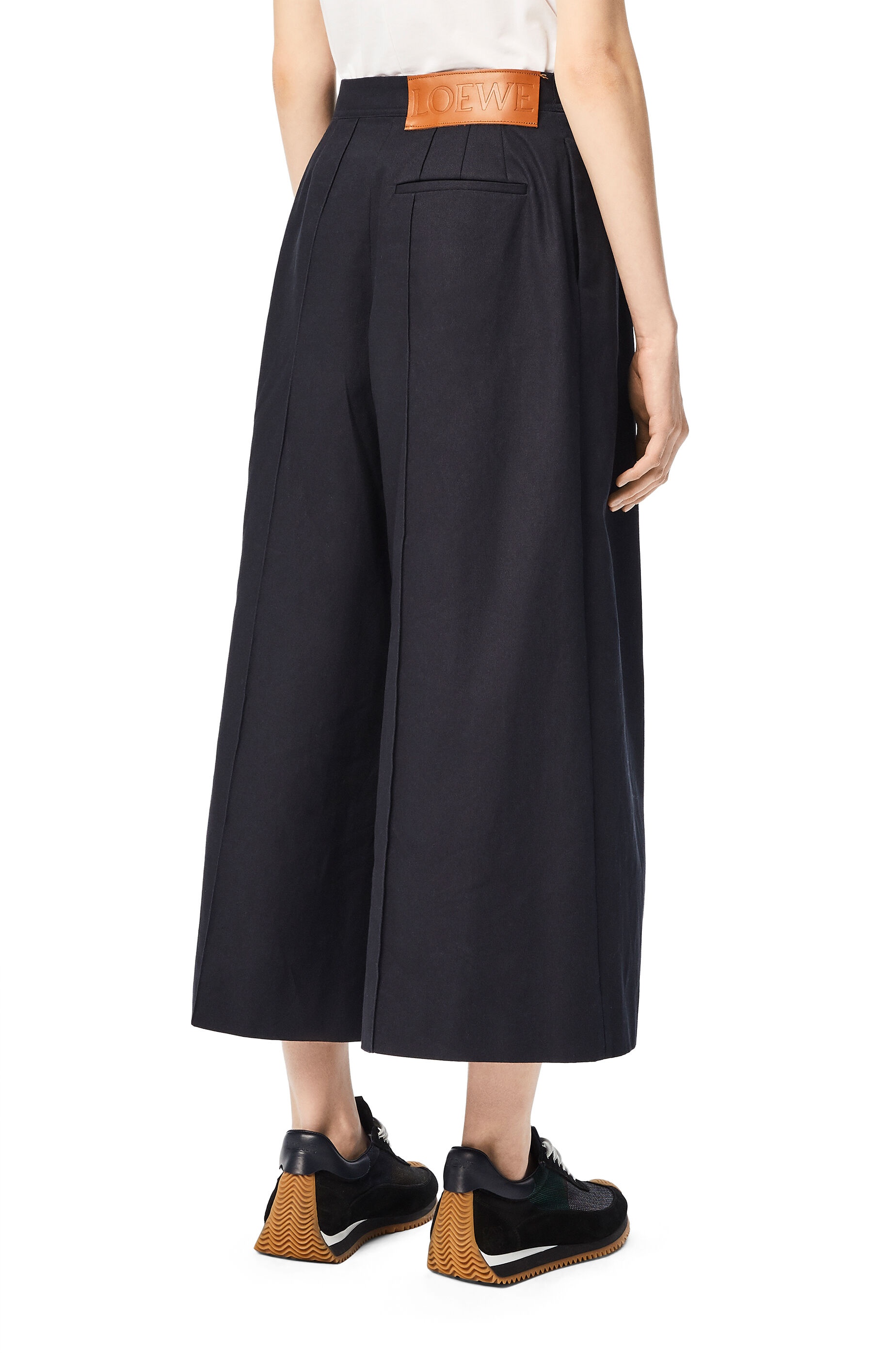 Cropped pleated trousers in cotton - 4