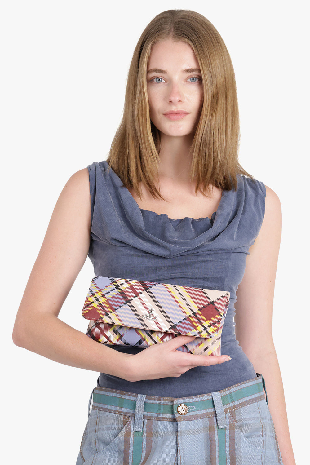 CHECK PRINT CLUTCH ON CHAIN | BLUE/BROWN - 5