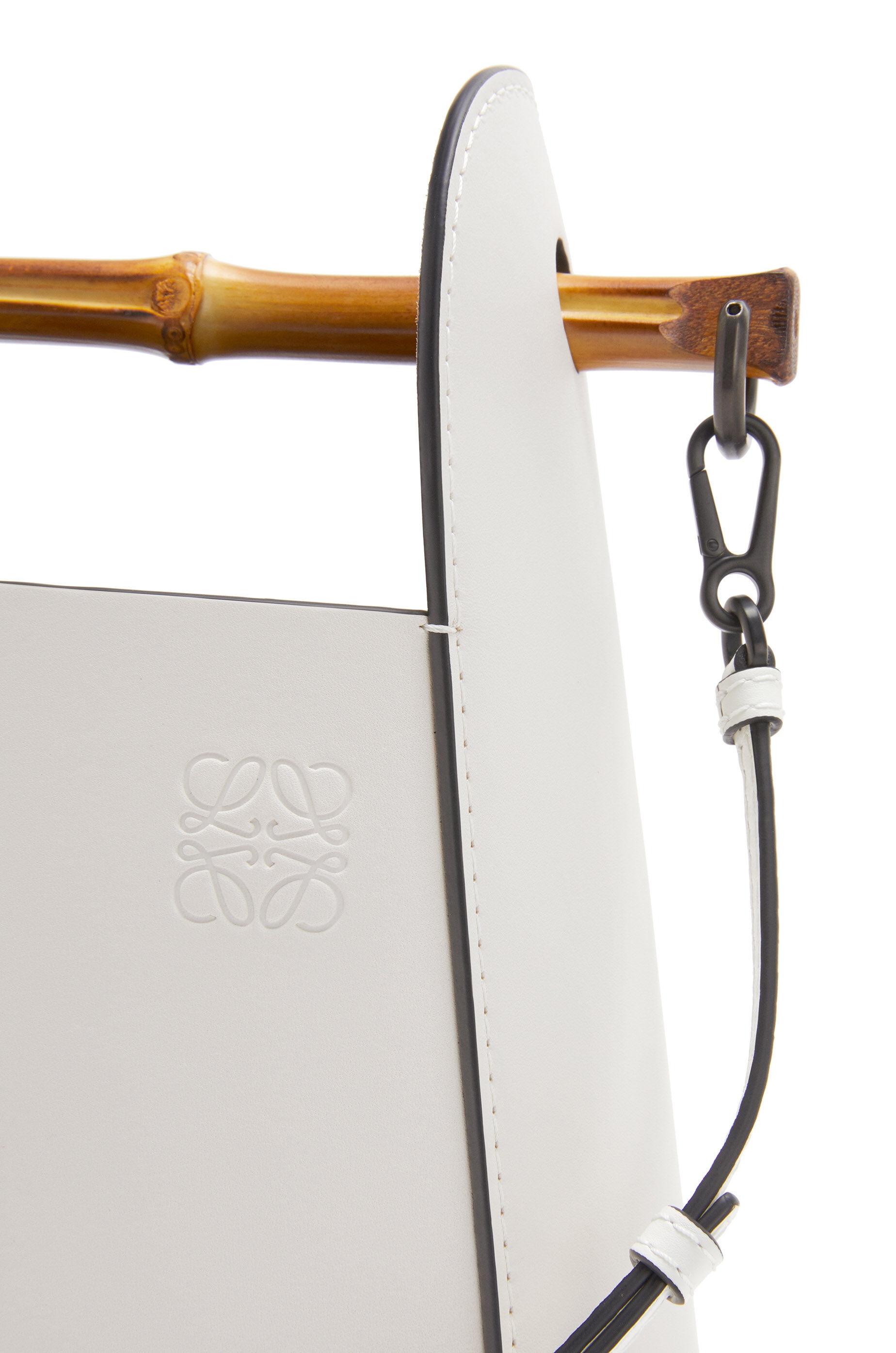 Bamboo bucket bag in calfskin - 6