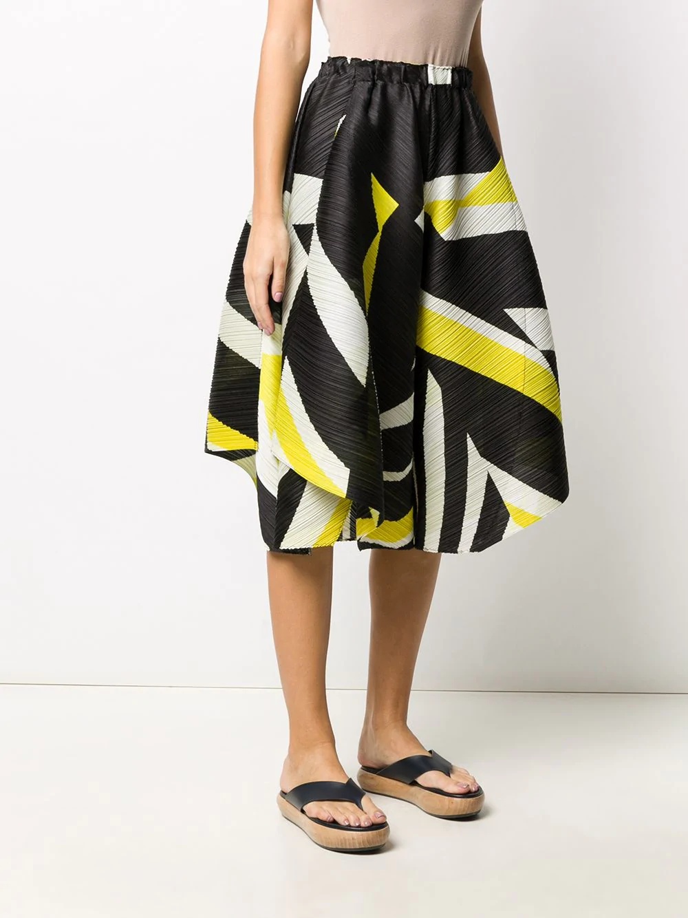 abstract patterned pleated skirt - 3