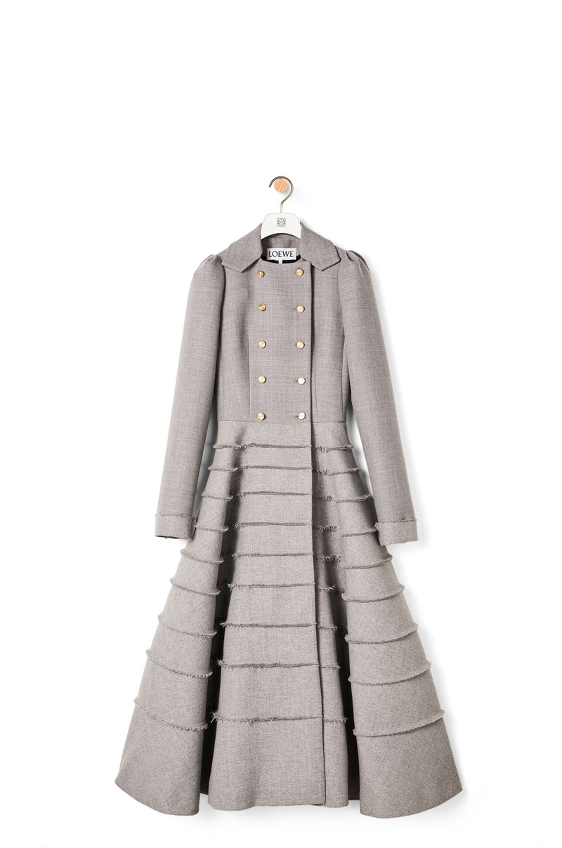 Raw edge coat in wool 1