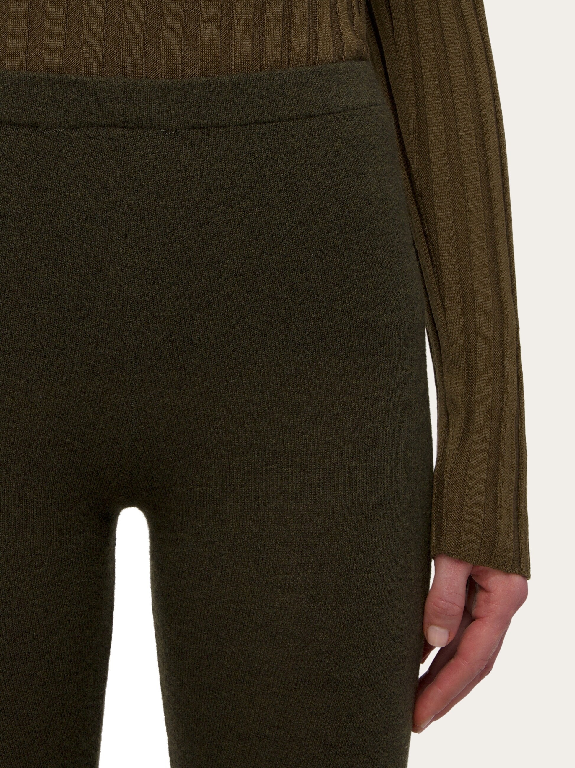 Knitted leggins - 5
