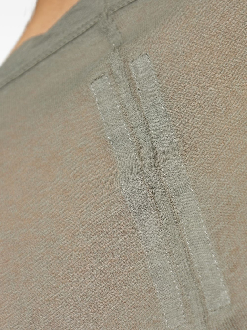 long-sleeve T-shirt 5