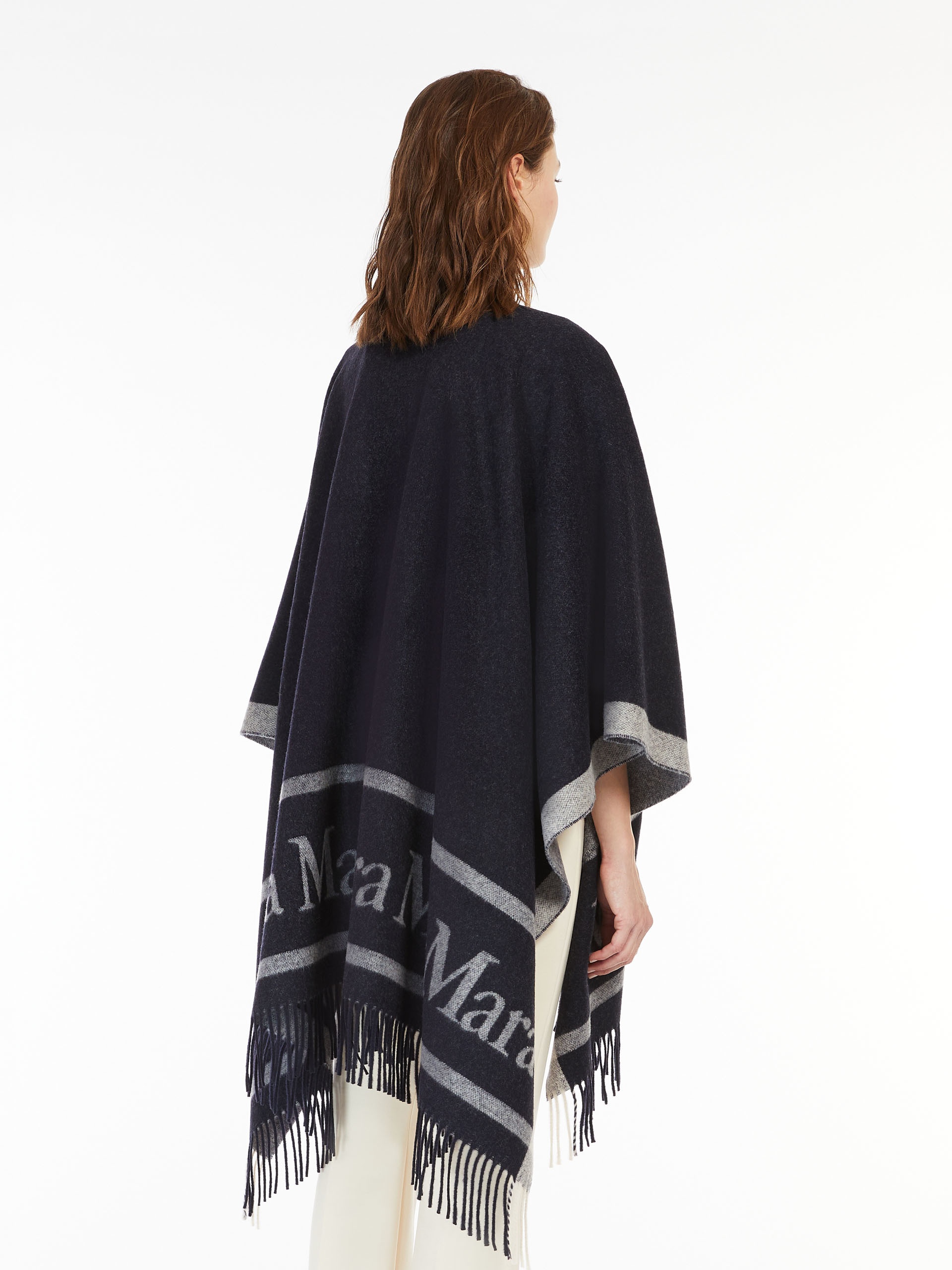 HILDE Wool cloak with fringes - 4