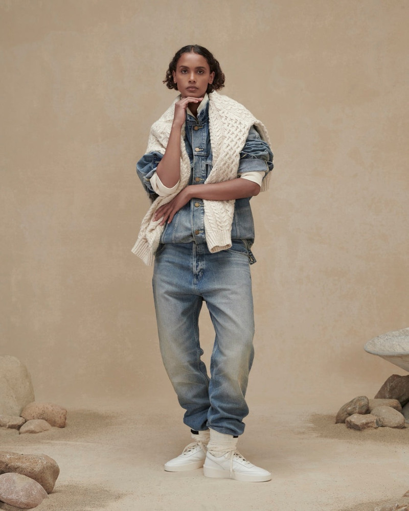 ESSENTIALS 5 Pocket Jean outlook