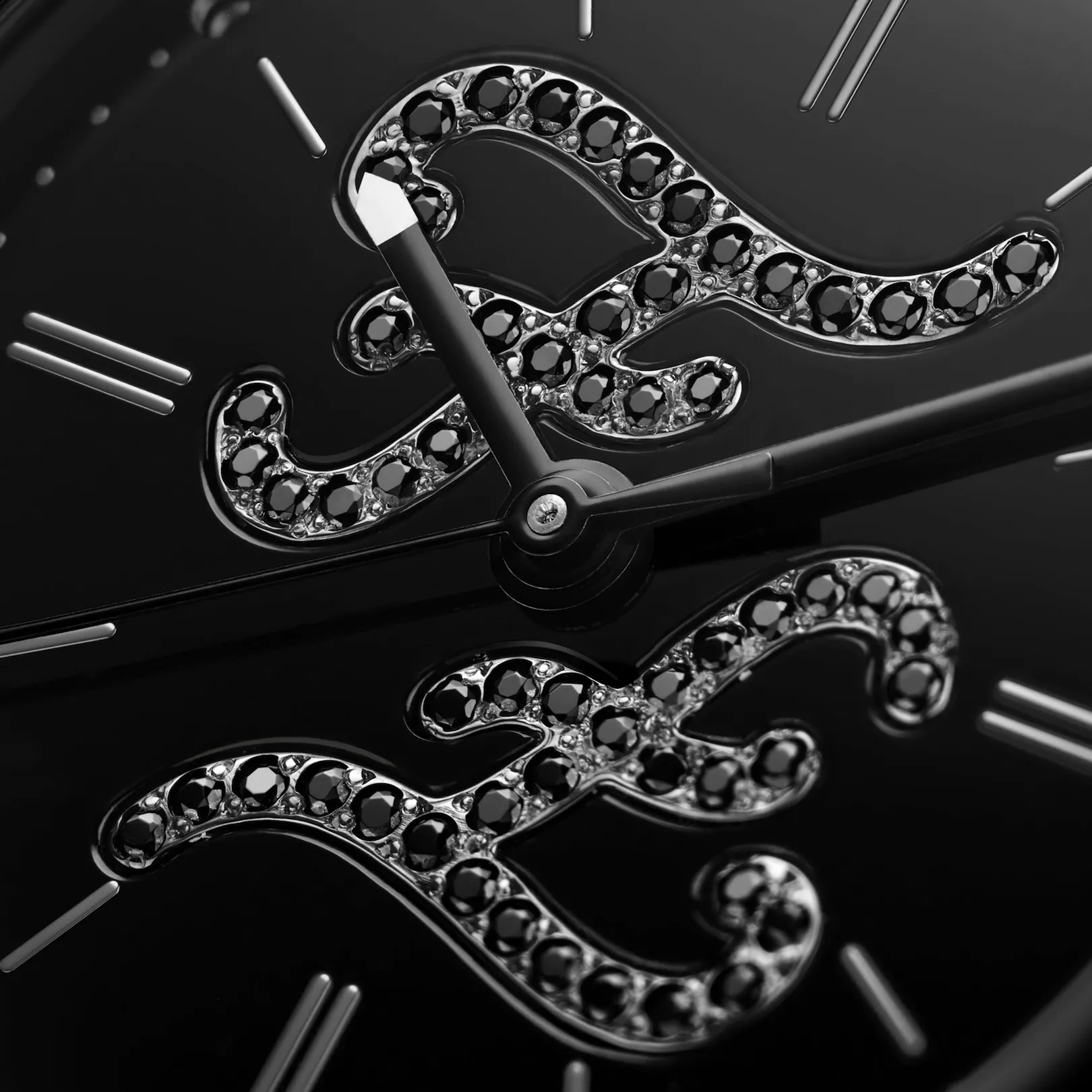 29 MM - Watch with FF logo bracelet - 2