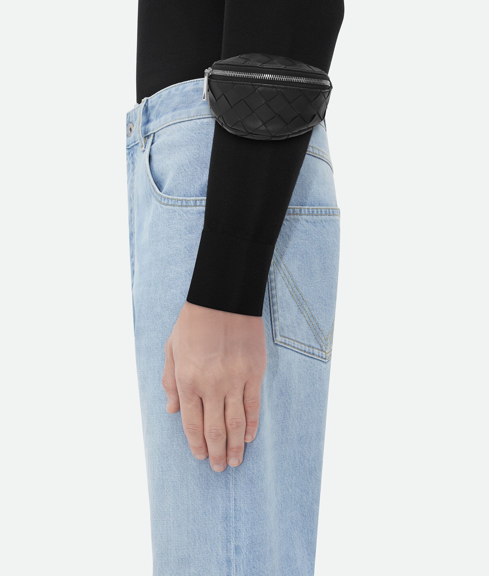 intrecciato wrist pouch - 5