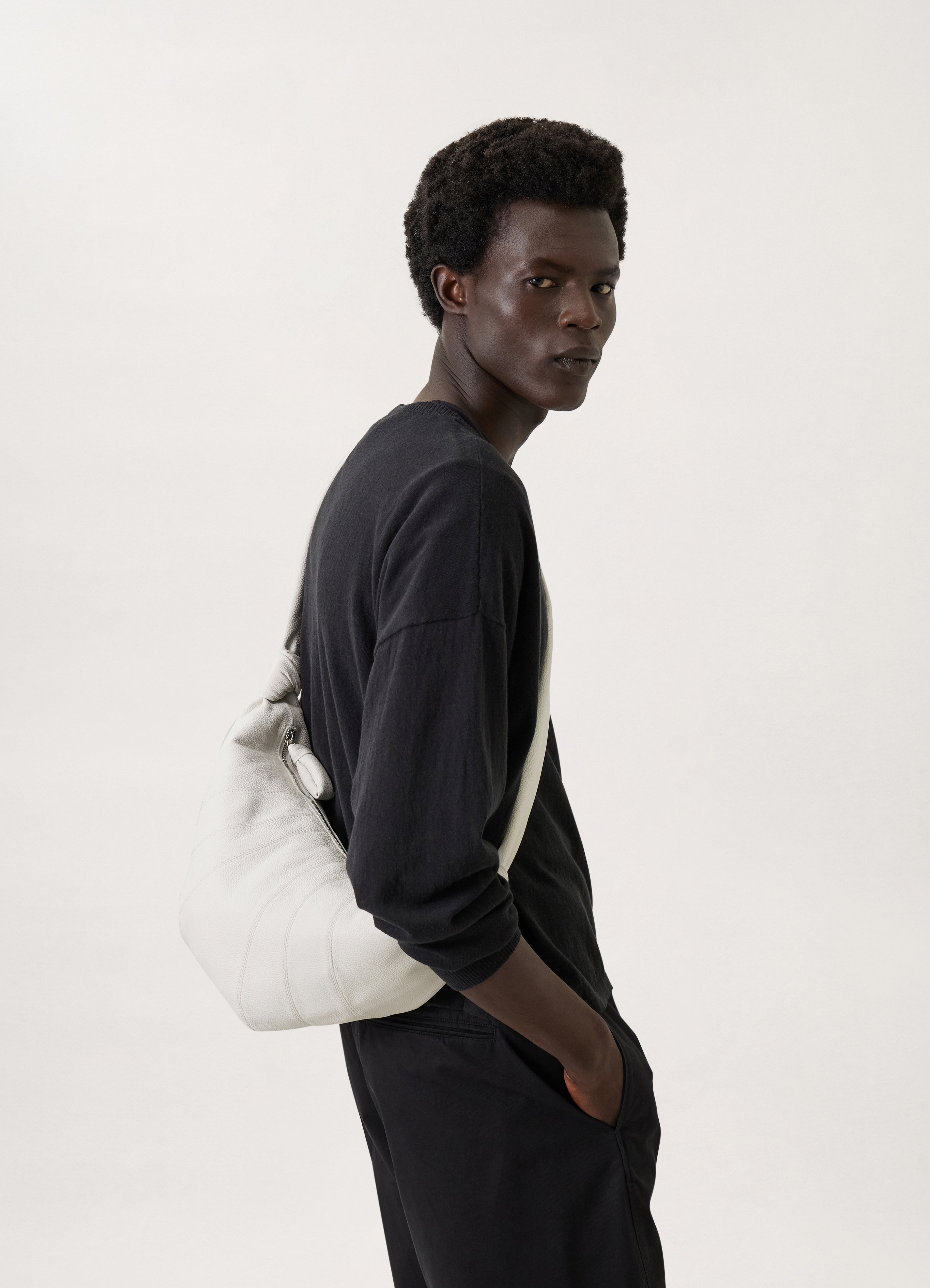 Lemaire｜ (MEDIUM CROISSANT BAG (BG0001 LL0018 503)) Roasted Pecan Medium Croissant Bag | LEMAIRE