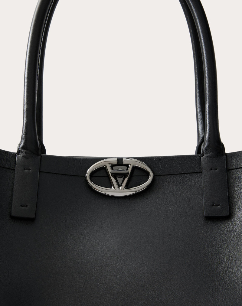 MEDIUM VLOGO LOCKER LEATHER SHOPPING BAG 7