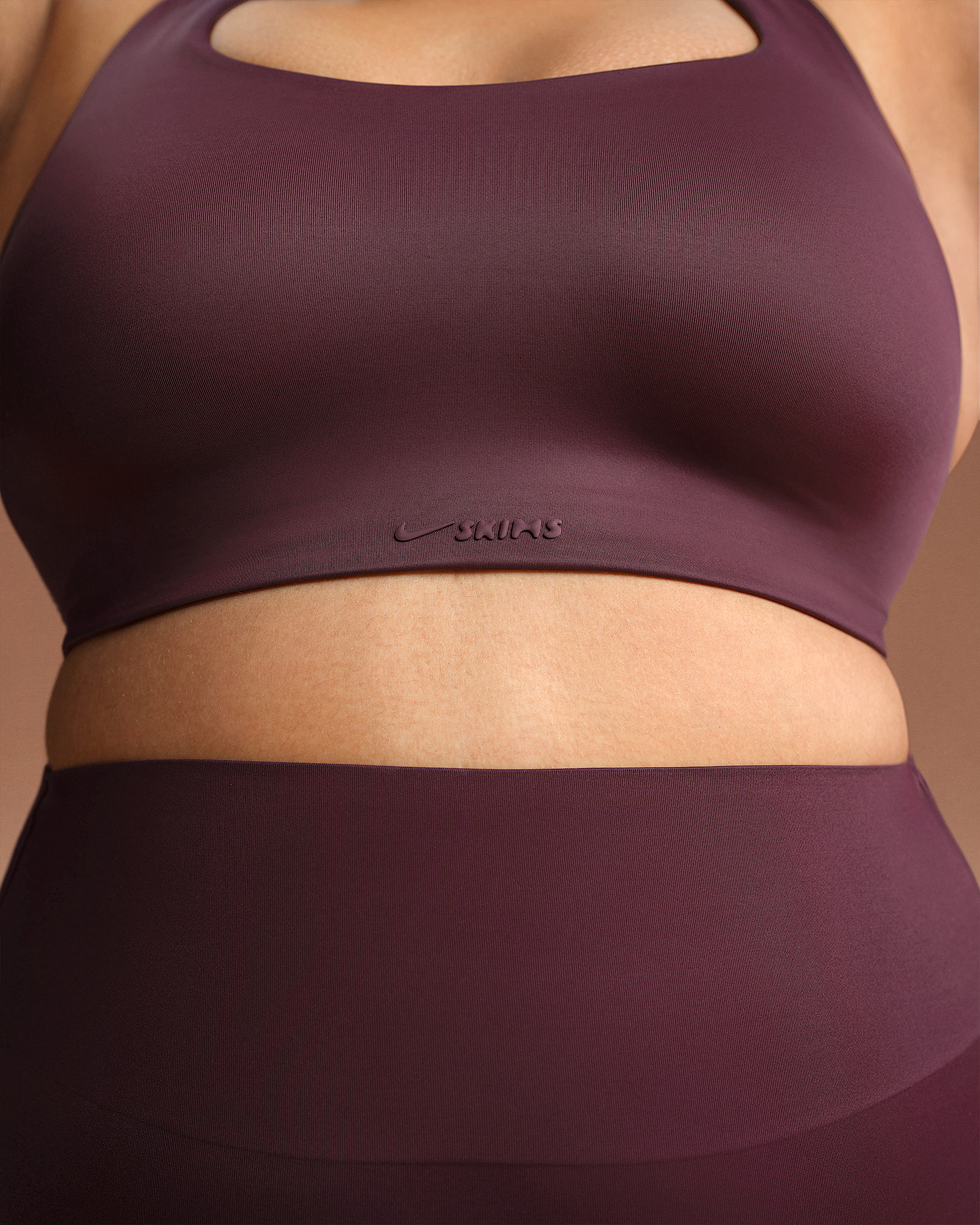 NikeSKIMS Shine Women's Racerback Bra - 10