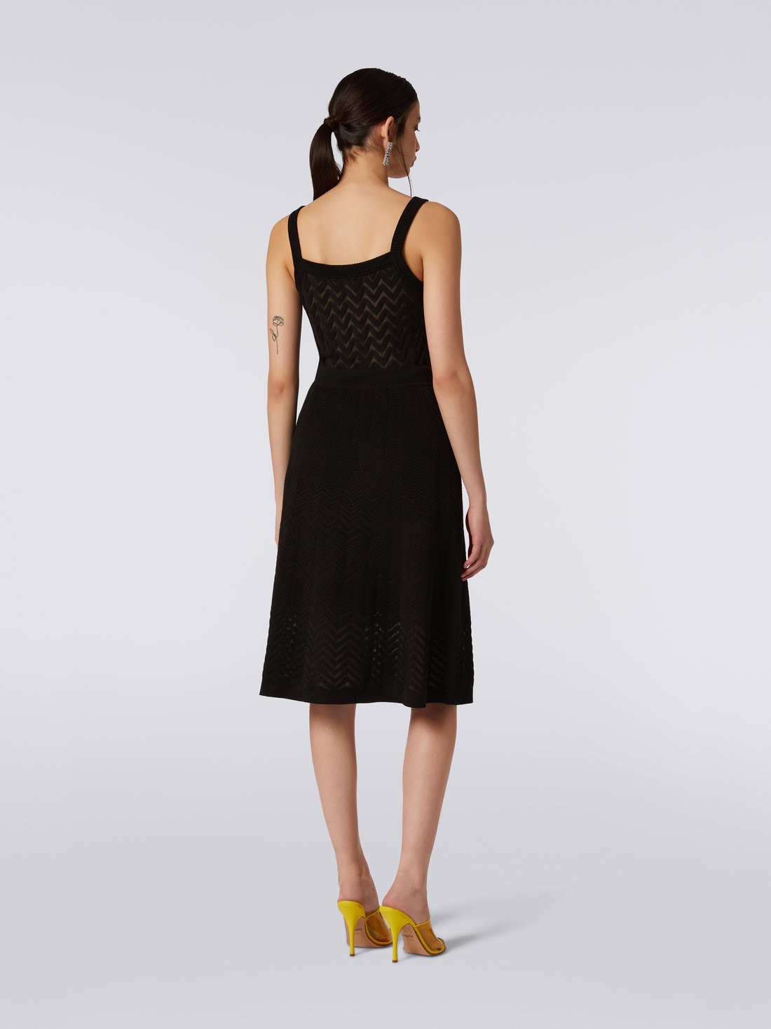Wool longuette skirt with tone-on-tone zigzag - 4