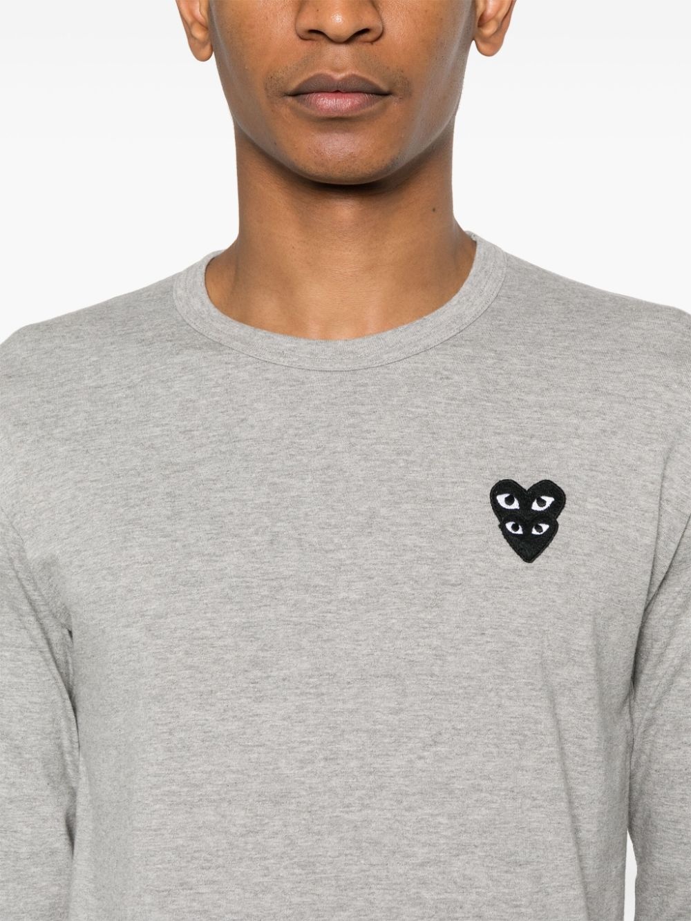 Double Heart-patch T-shirt - 5