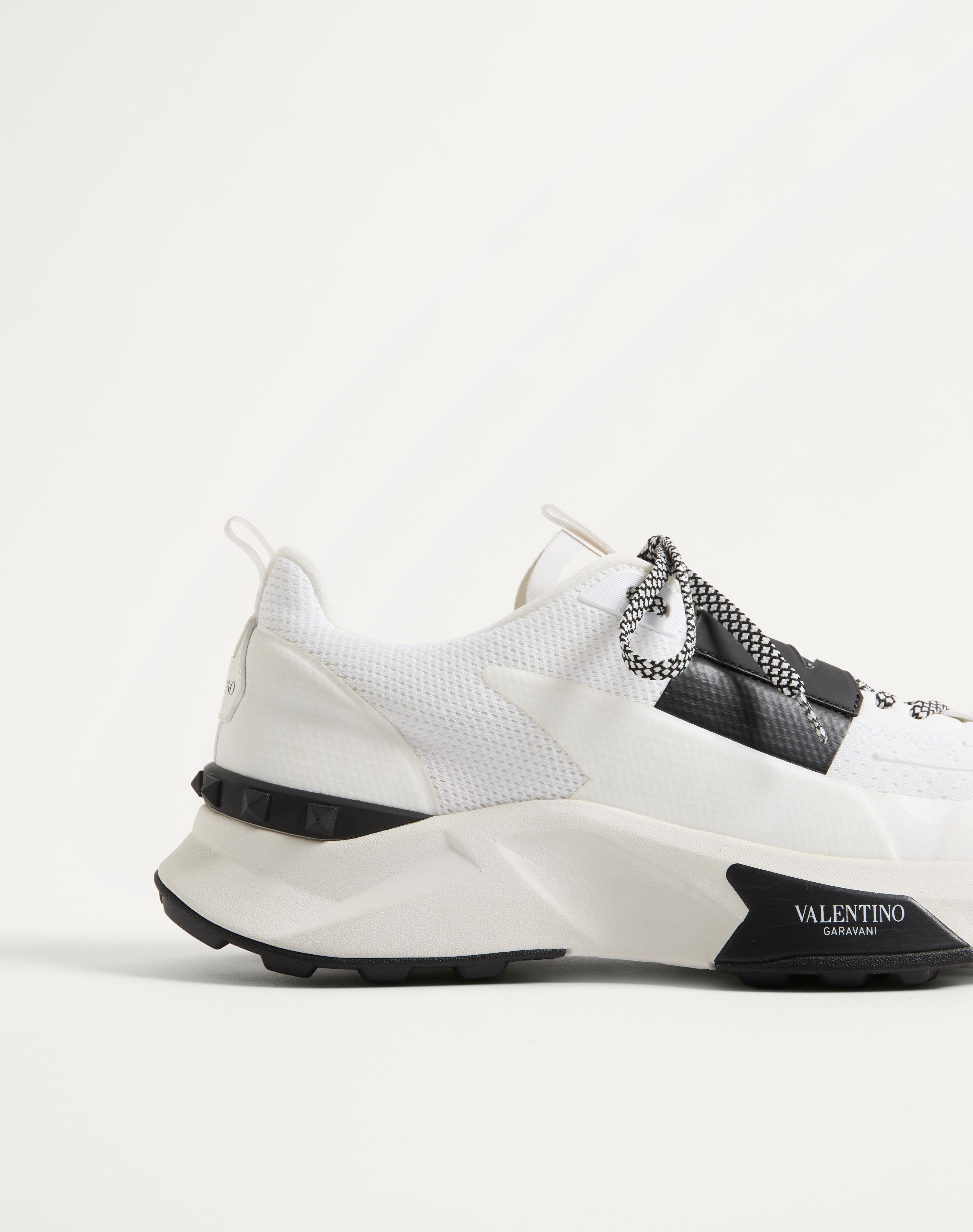 TRUE ACT LOW TOP SNEAKER IN MESH AND RUBBERIZED FABRIC - 8