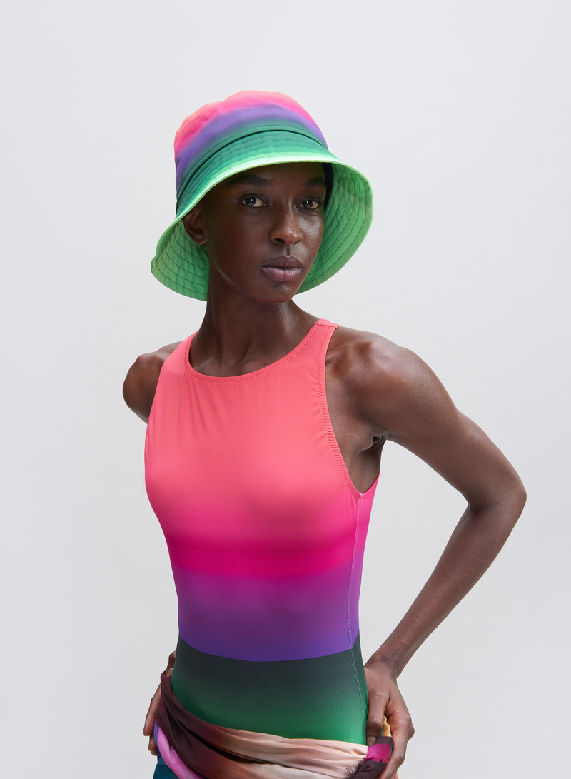COLORED BUCKET HAT 1