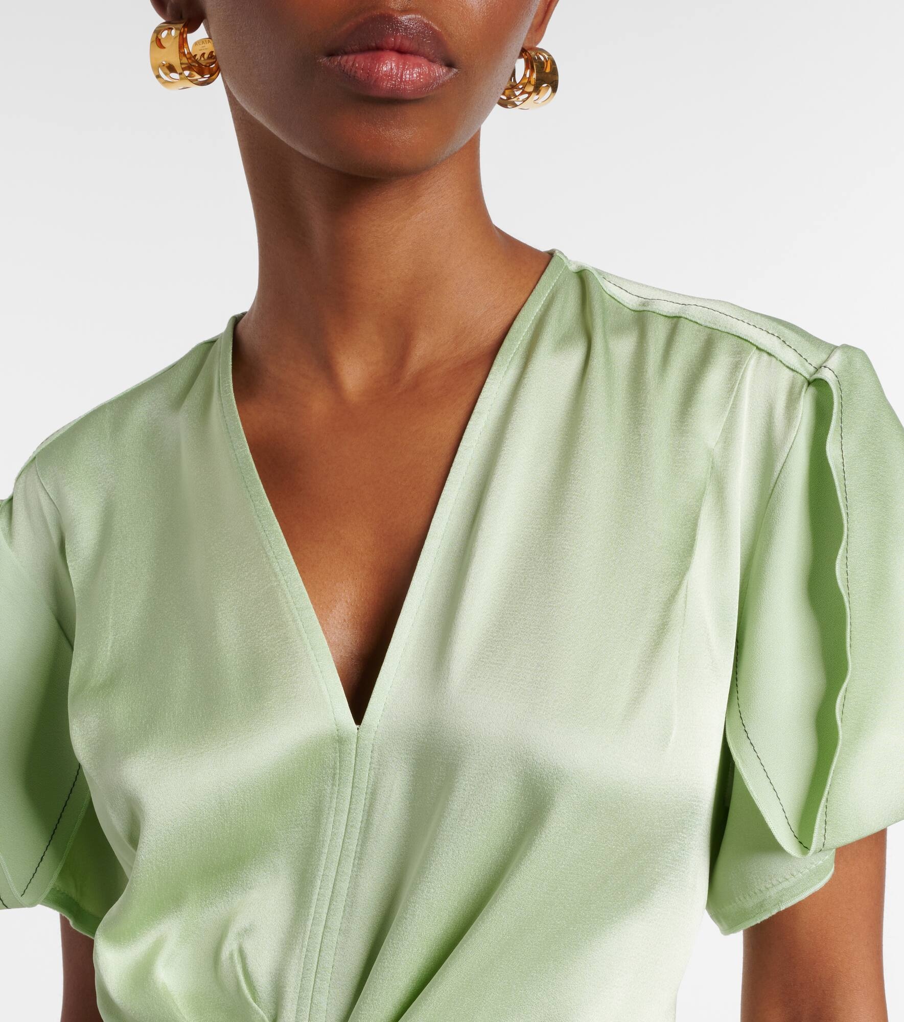 Gathered crêpe satin midi dress - 4