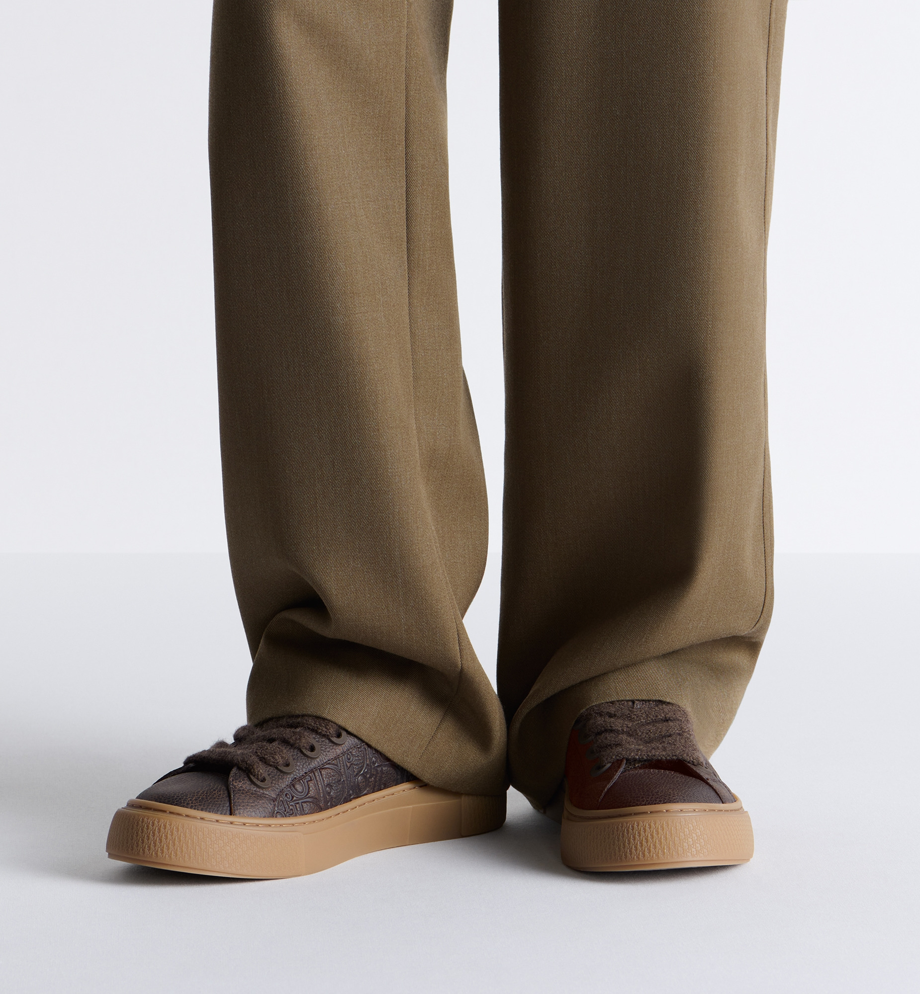 B33 Spin Sneaker - 2